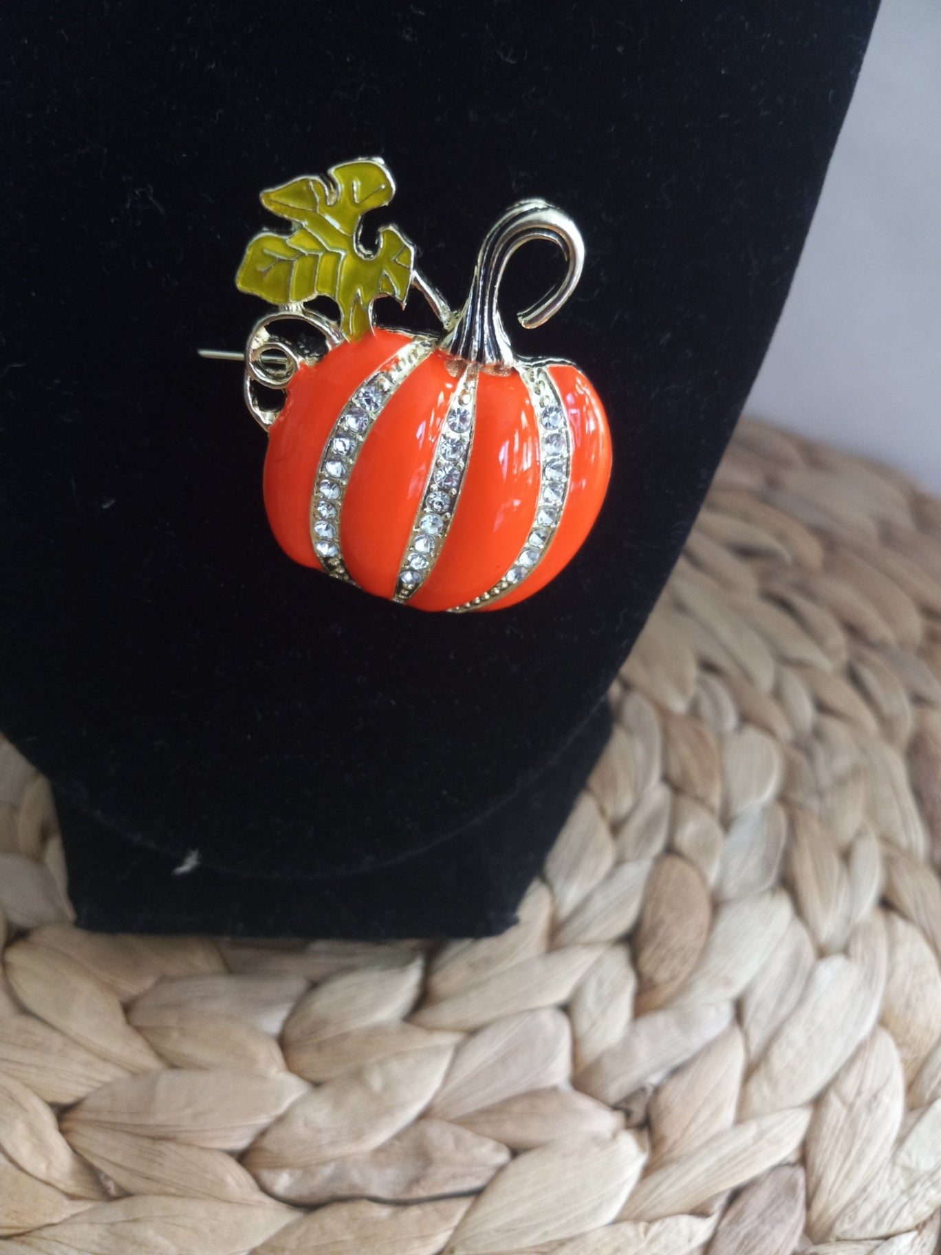 Pumpkin pin dsc