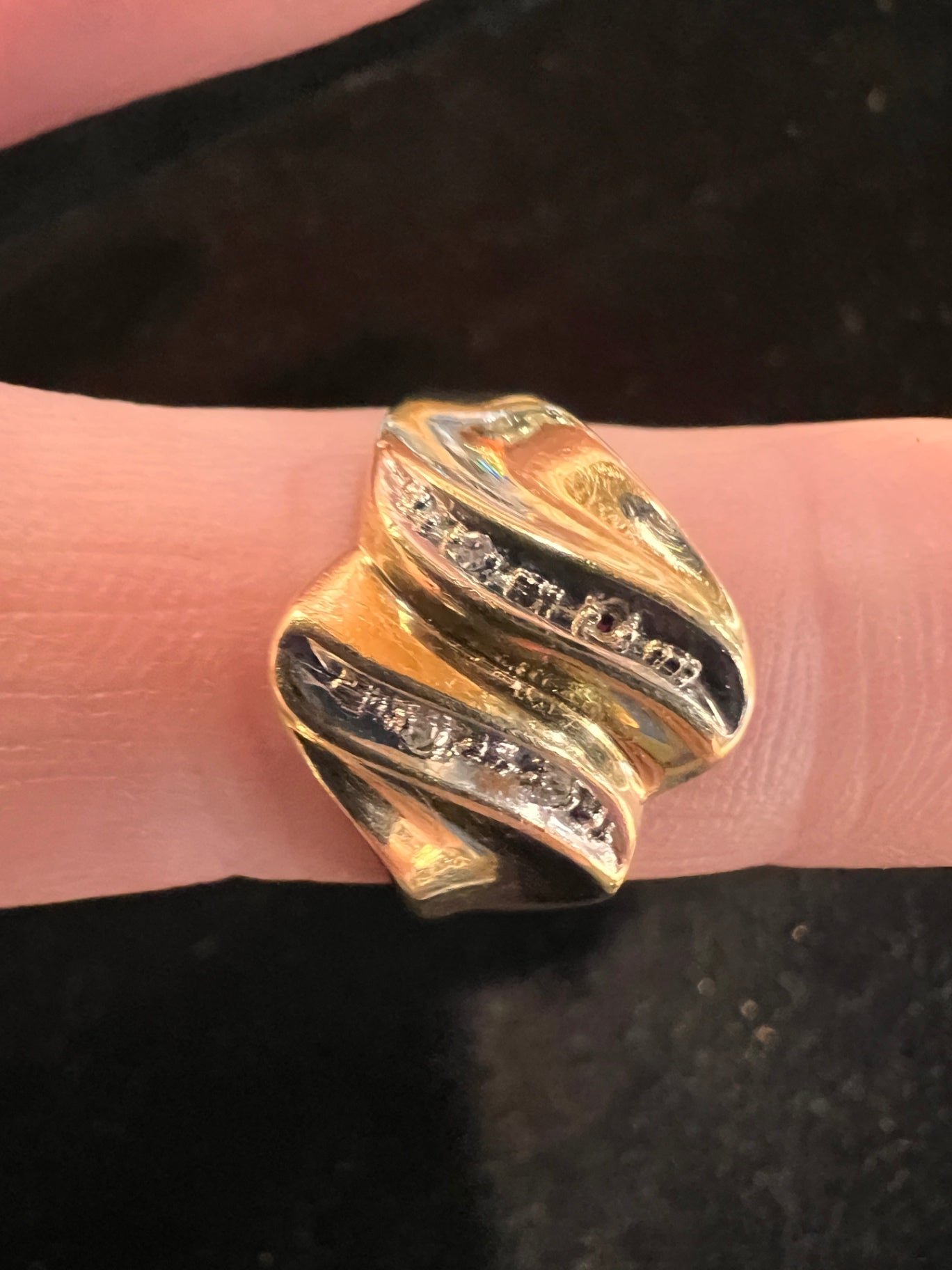 Size 7.5 10 karat gold and diamond ring