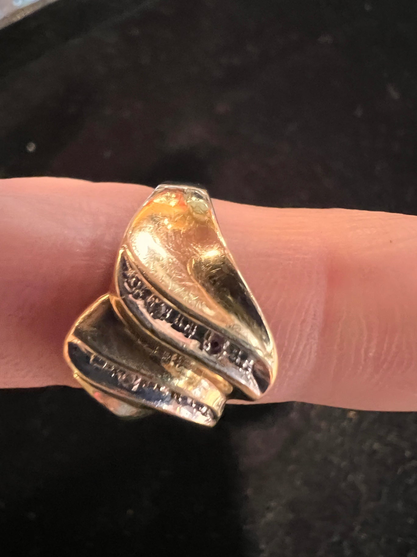 Size 7.5 10 karat gold and diamond ring