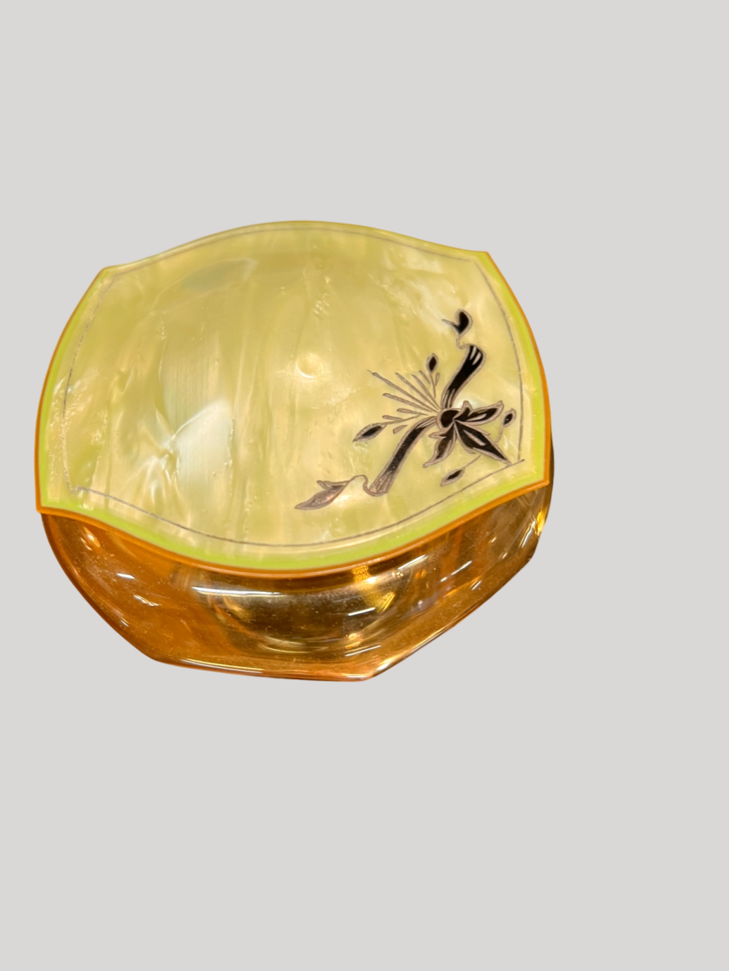 1930s Art Deco Butterscotch & Apple Juice Bakelite Vanity Dresser Set – 5-Piece