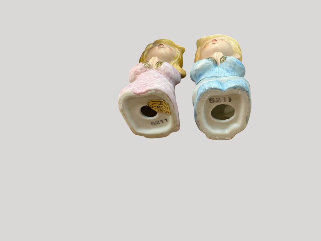 HOMCO girl and boy praying 