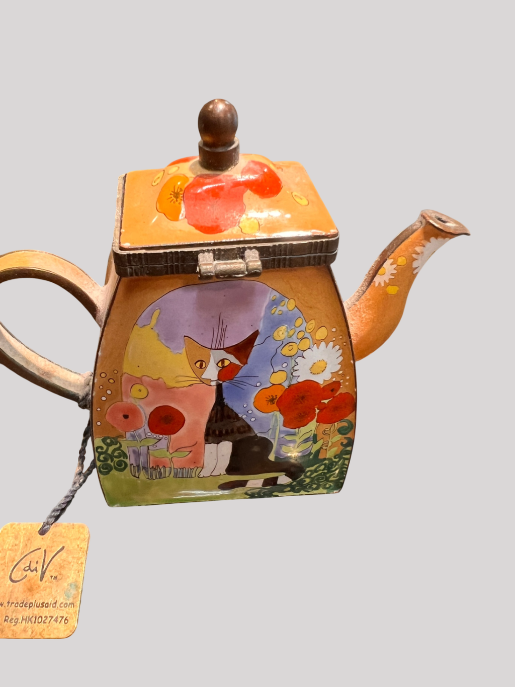 Trade Plus Aid “Cat Lovers” Hand-Painted Ceramic Teapot – Edition C843