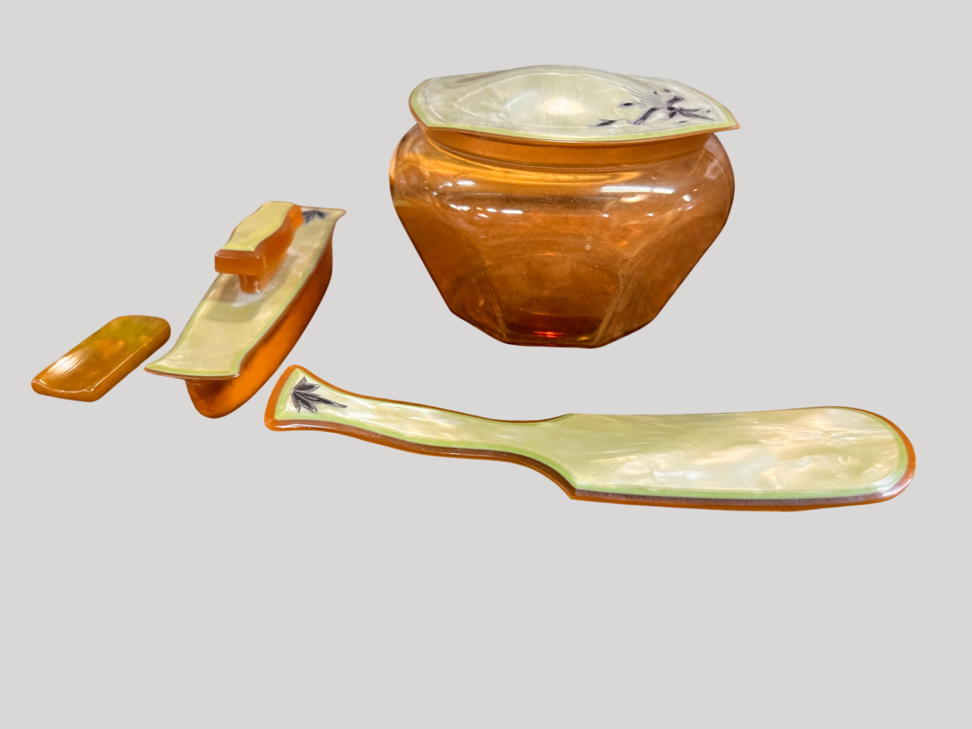 1930s Art Deco Butterscotch & Apple Juice Bakelite Vanity Dresser Set – 5-Piece