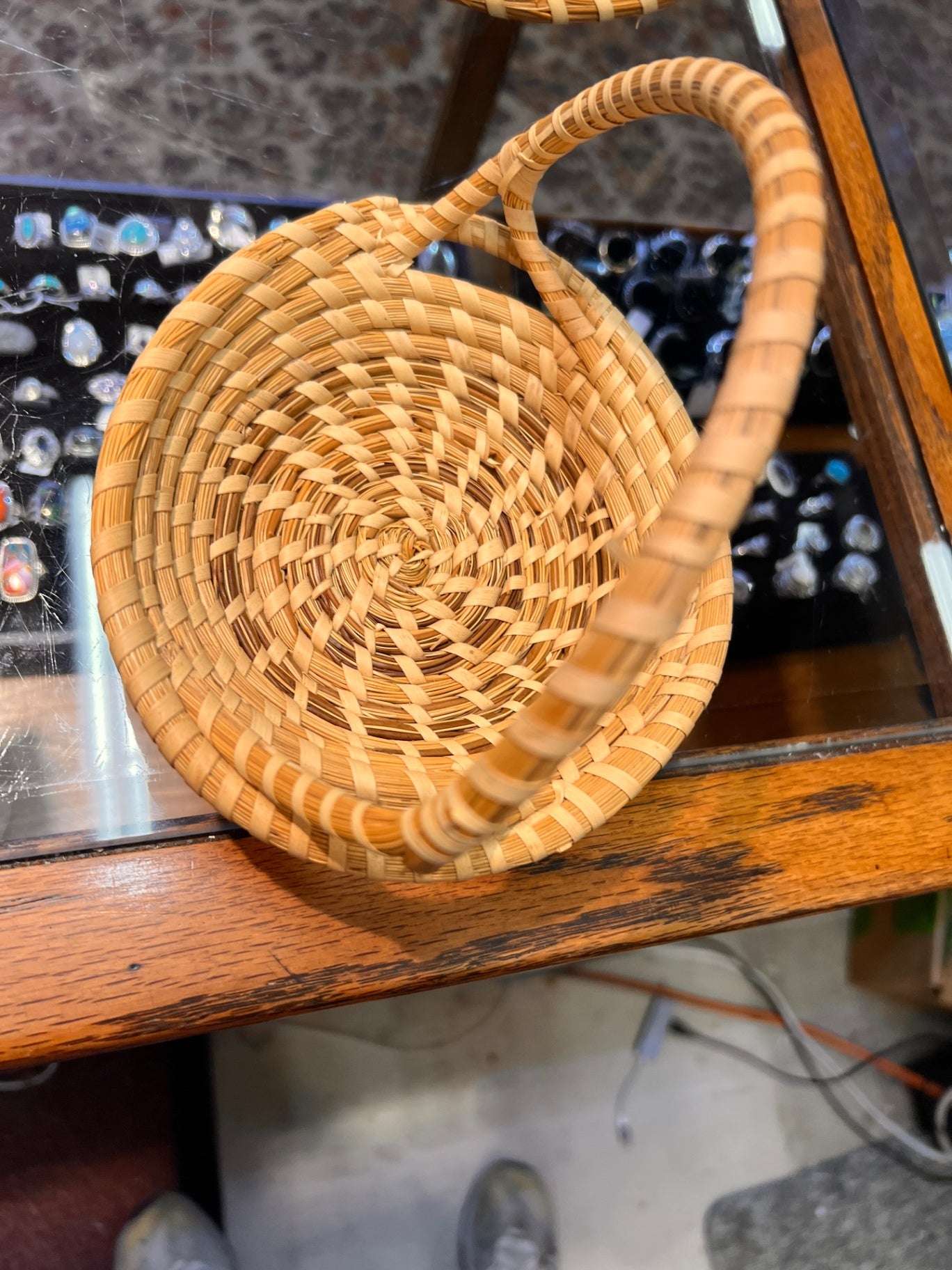 Small Gullah Sweetgrass Basket w/ Handle – Handwoven by Annabelle Ellis, SC – 6.5”