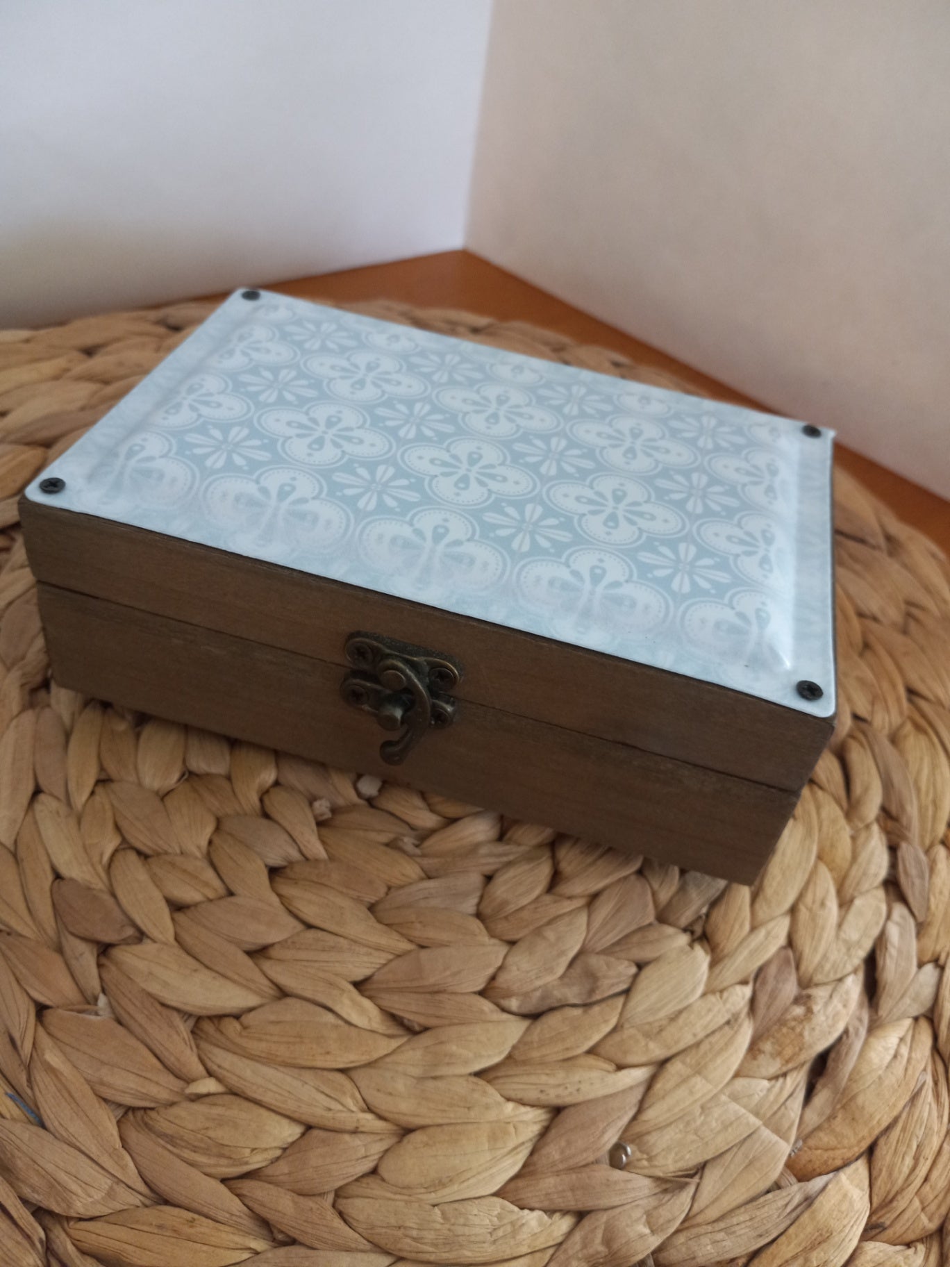 Wood Trinket box dsc
