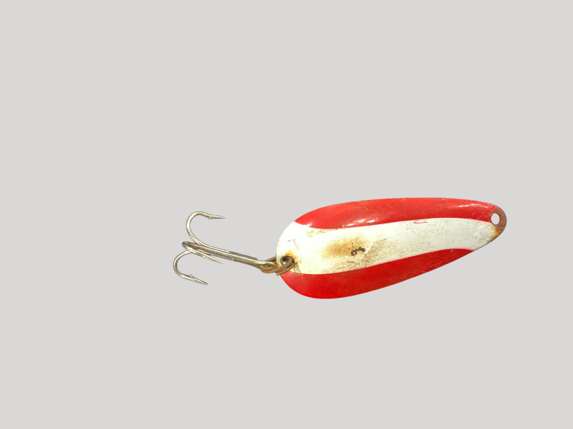 Vintage Red & White Metal Spoon Lure – Classic Wobbler Design