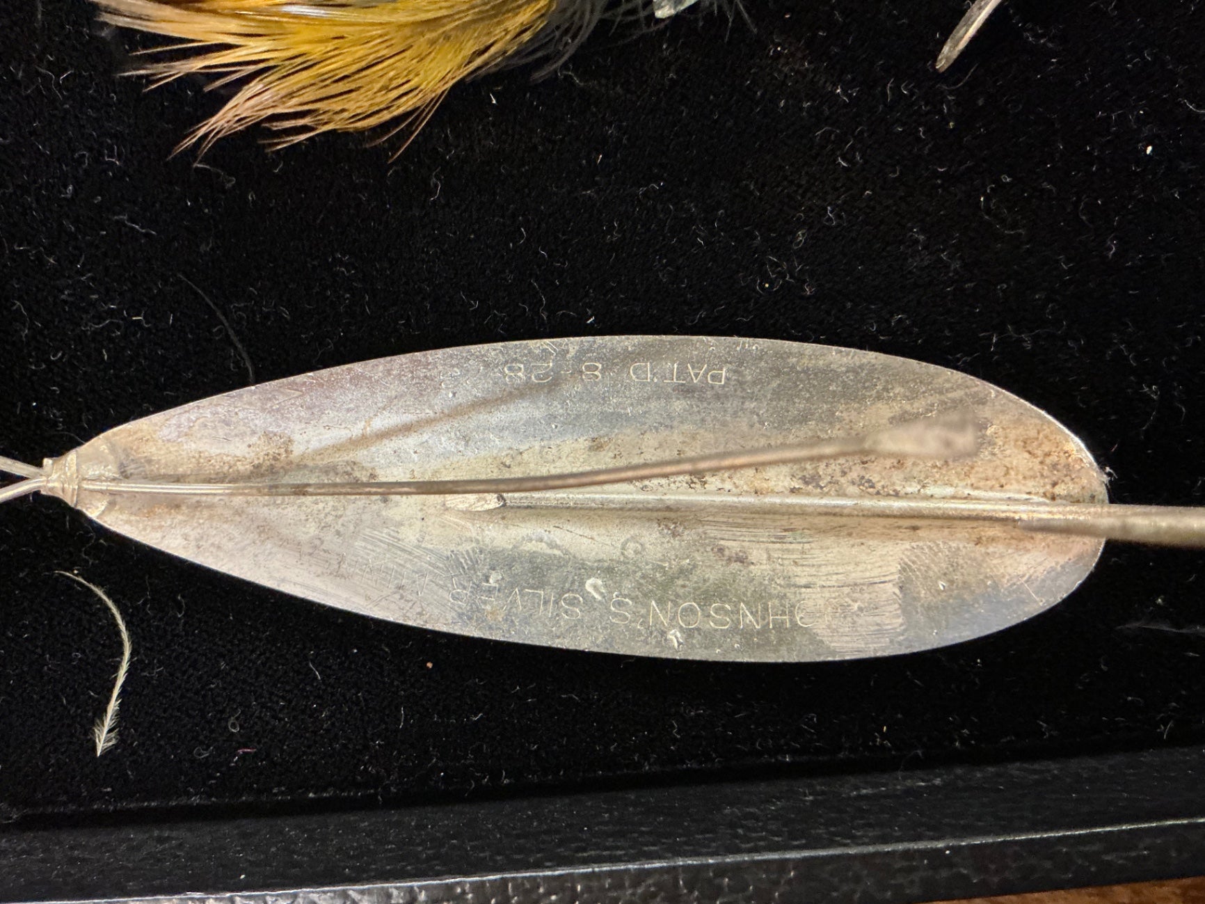 Johnson Silver Minnow Weedless Spoon – Pat. D-8258