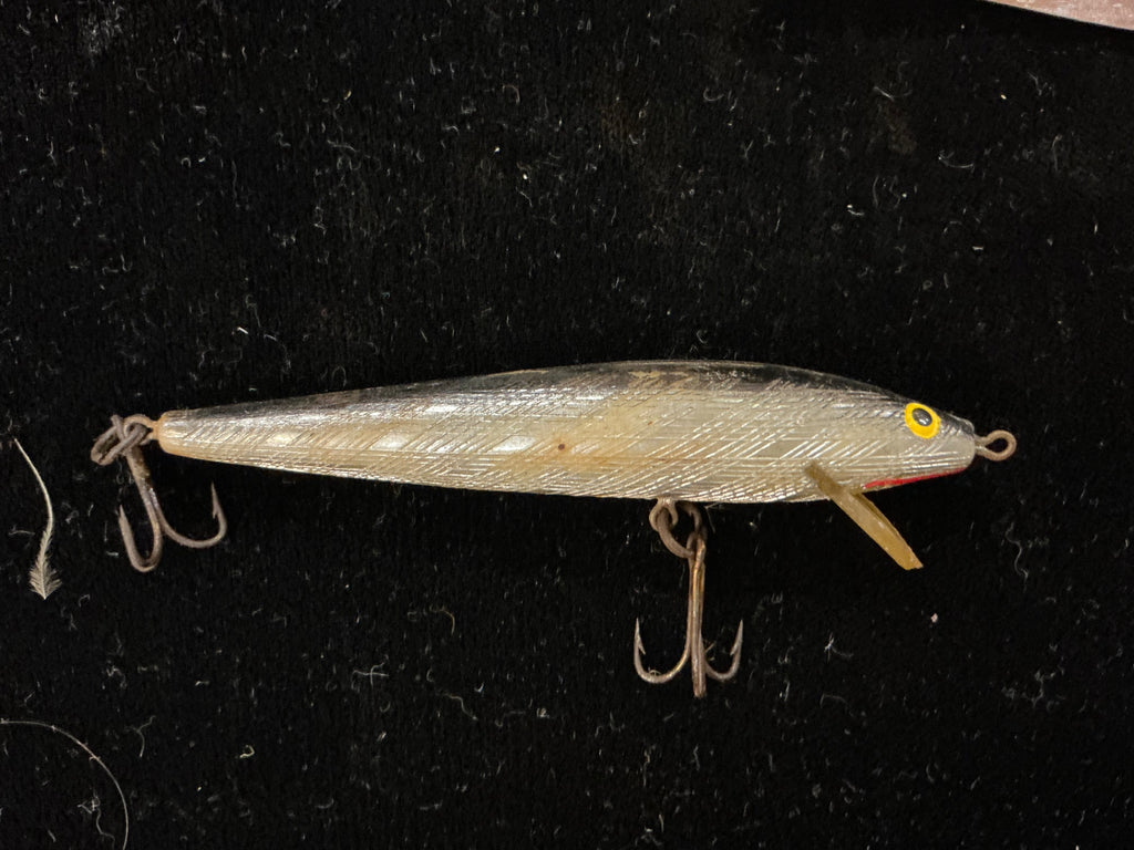 Vintage Silver Scale Plastic Minnow Fishing Lure – Possibly Bomber Model A or Similar – 1960s–70s
