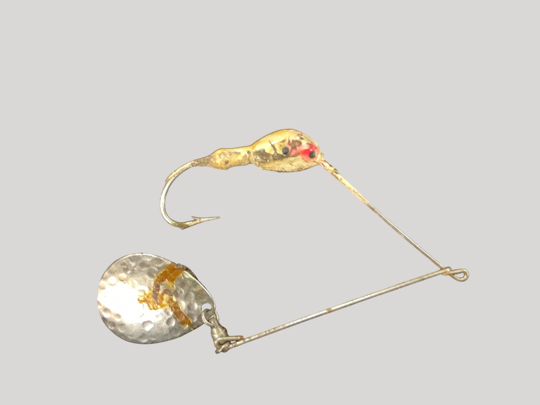 Vintage Safety-Pin Spinnerbait – Painted Jig Head with Hammered Colorado Blade