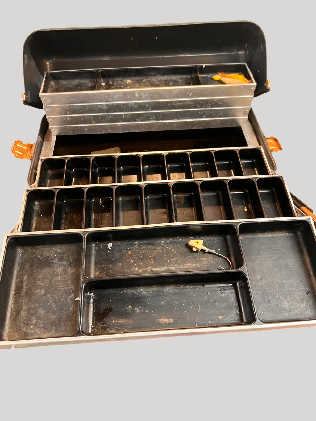 Umco Model 1000U tackle box