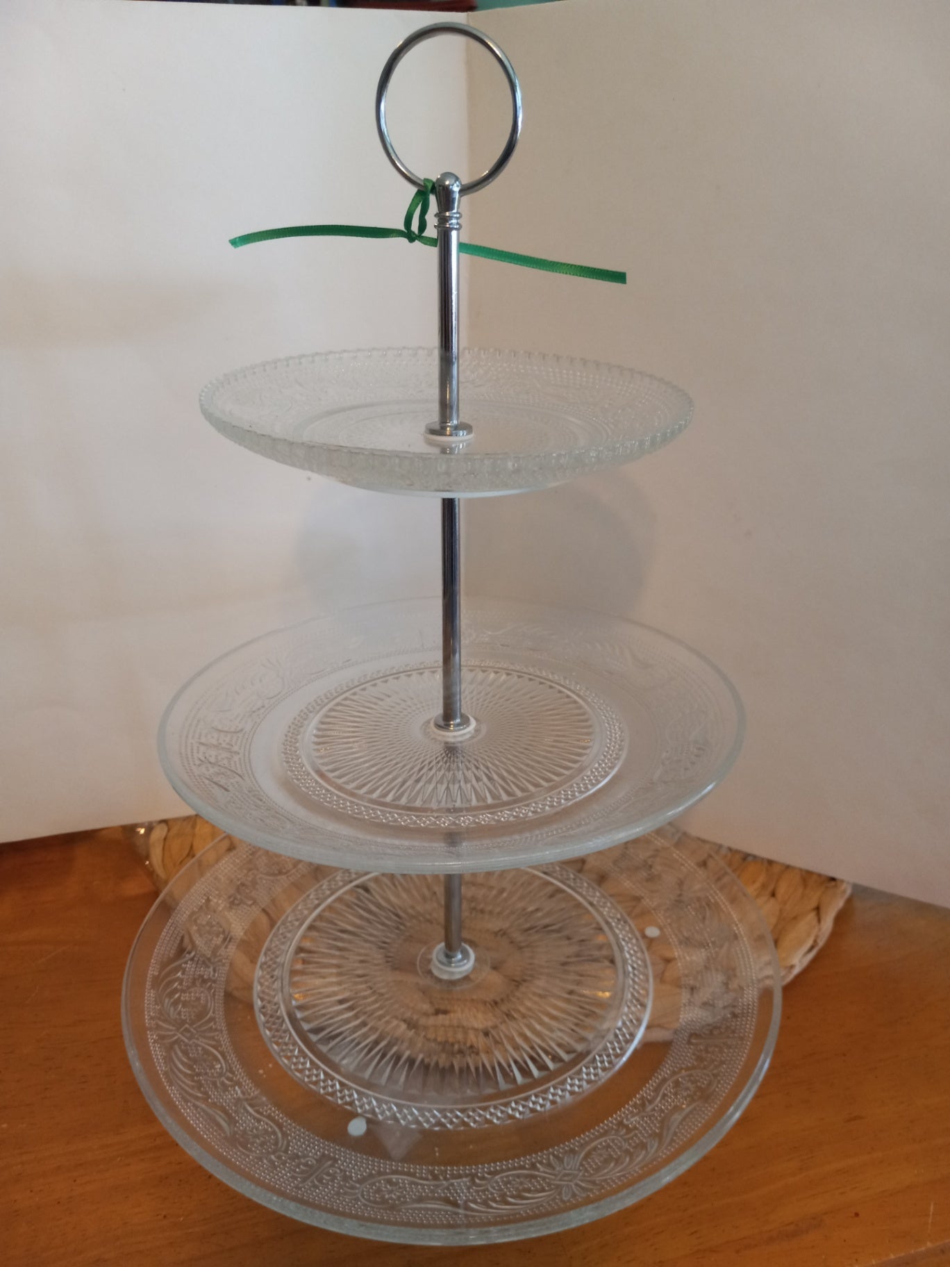 3 tier glass desert dsc