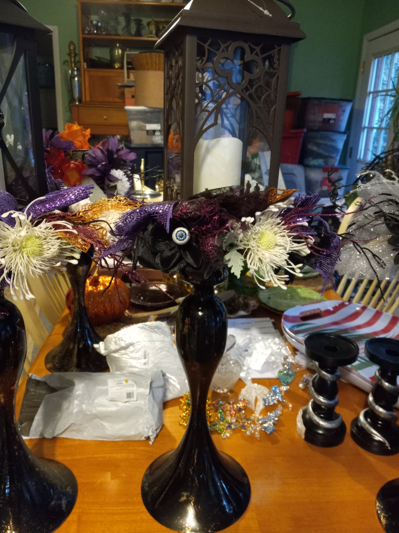 Black tower lantern dsc