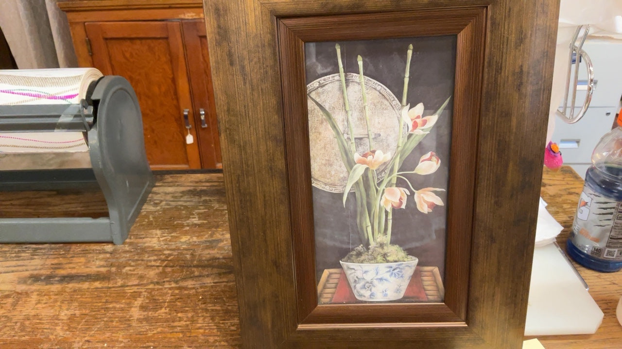 Decorative Flowers in Vase Wall