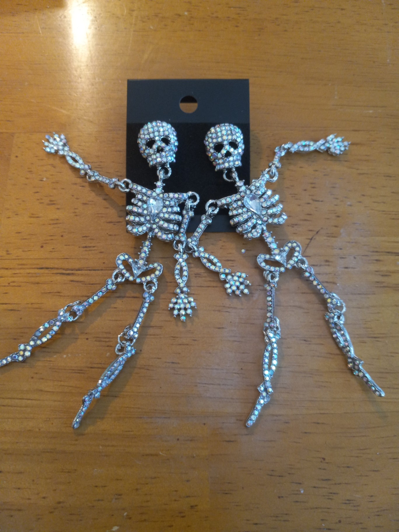 Skeleton earrings dsc