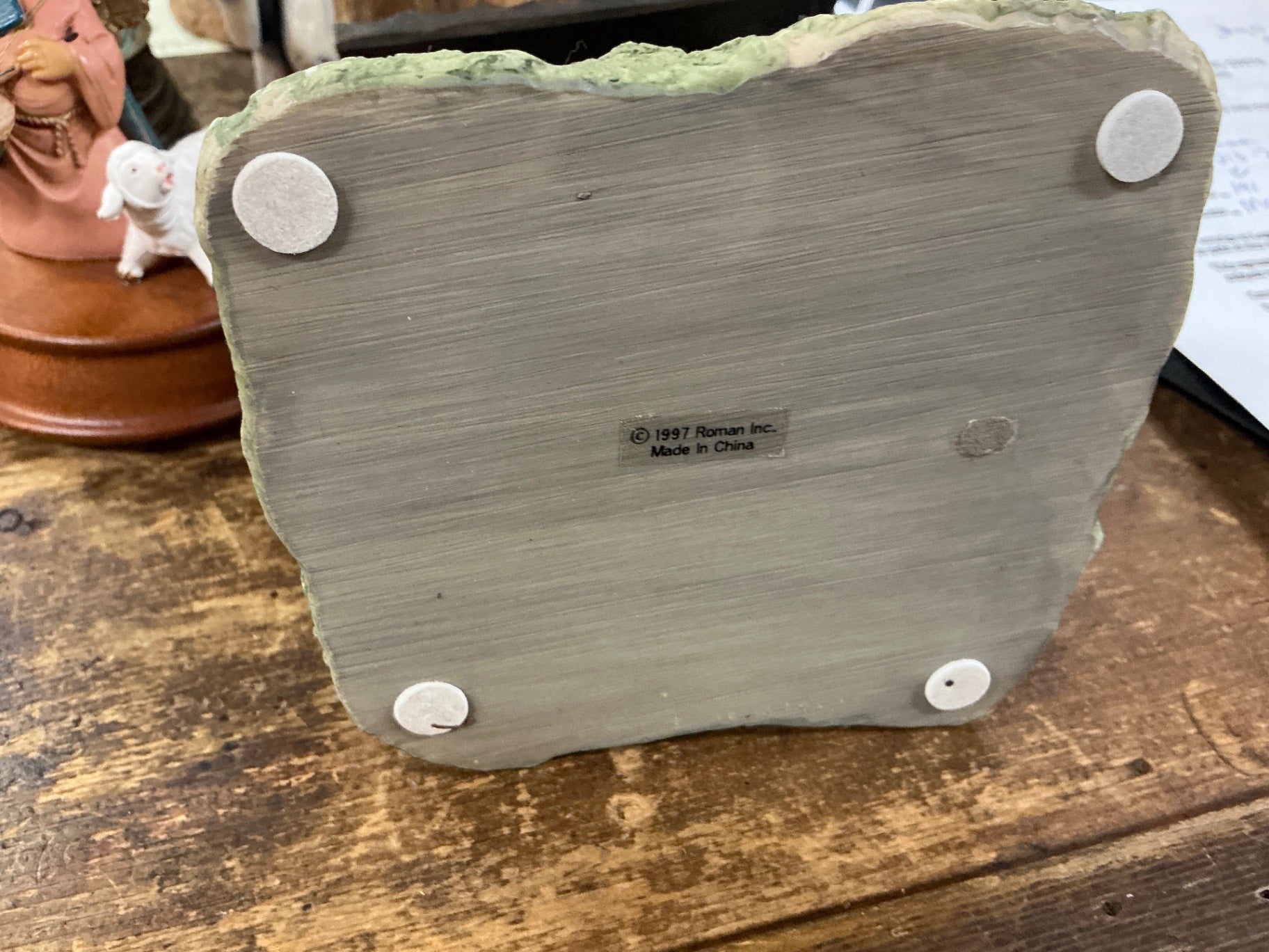 1997 Roman Inc. Decorative Stone Well Figurine