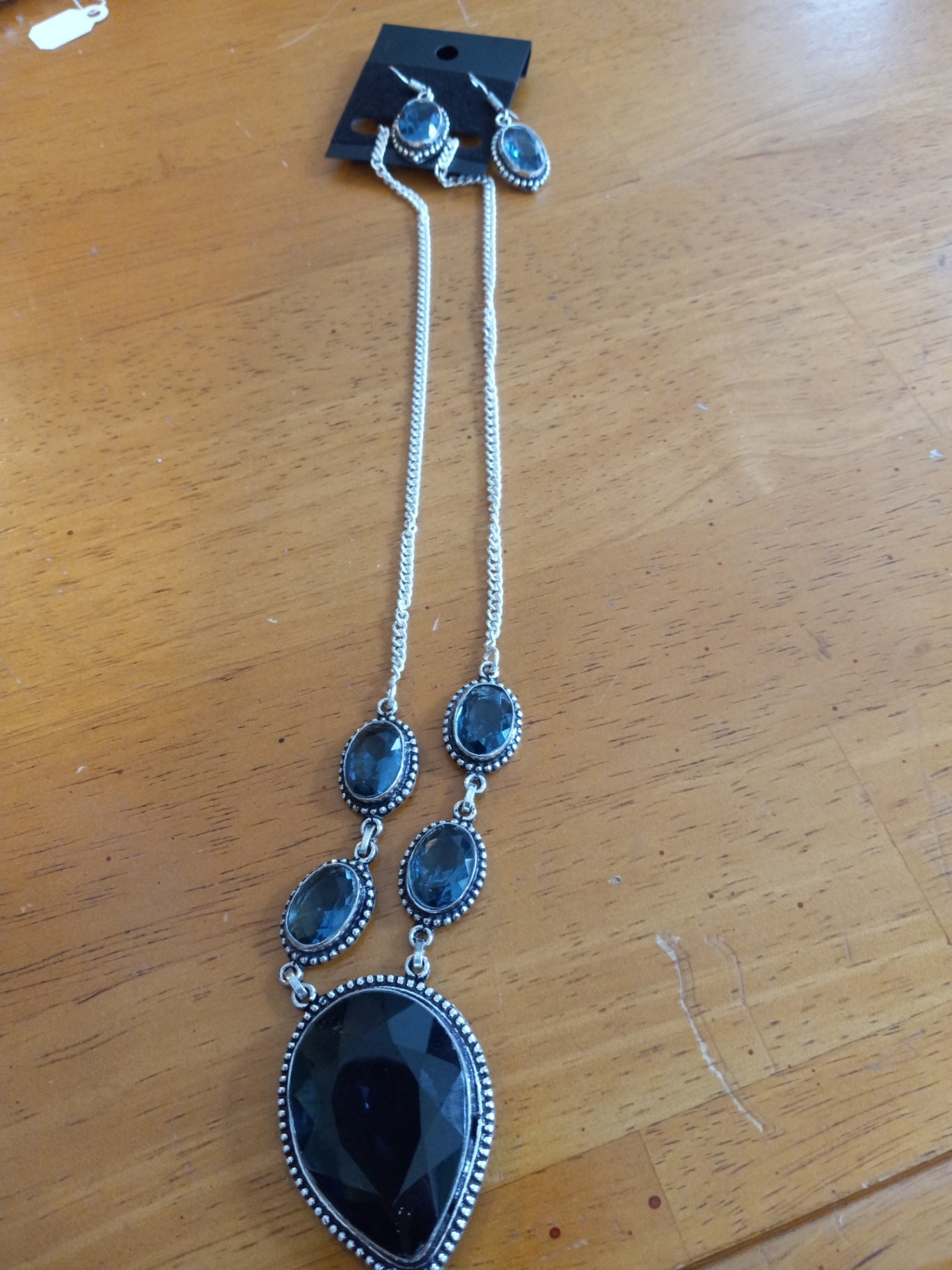 Iodite blue necklace n earrings dsc 
