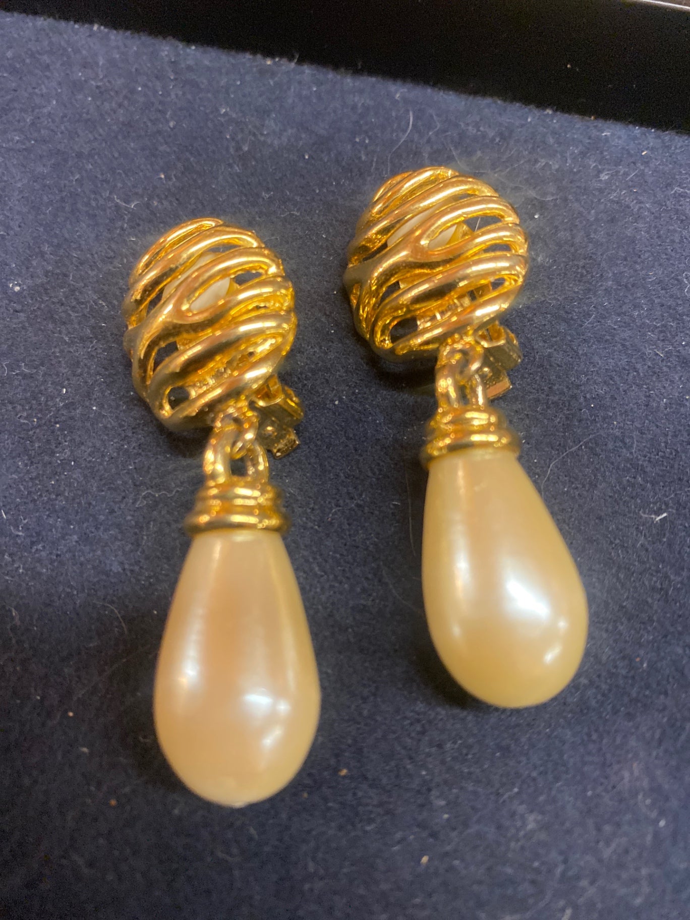 Faux Drop Pearl Clip on Earrings