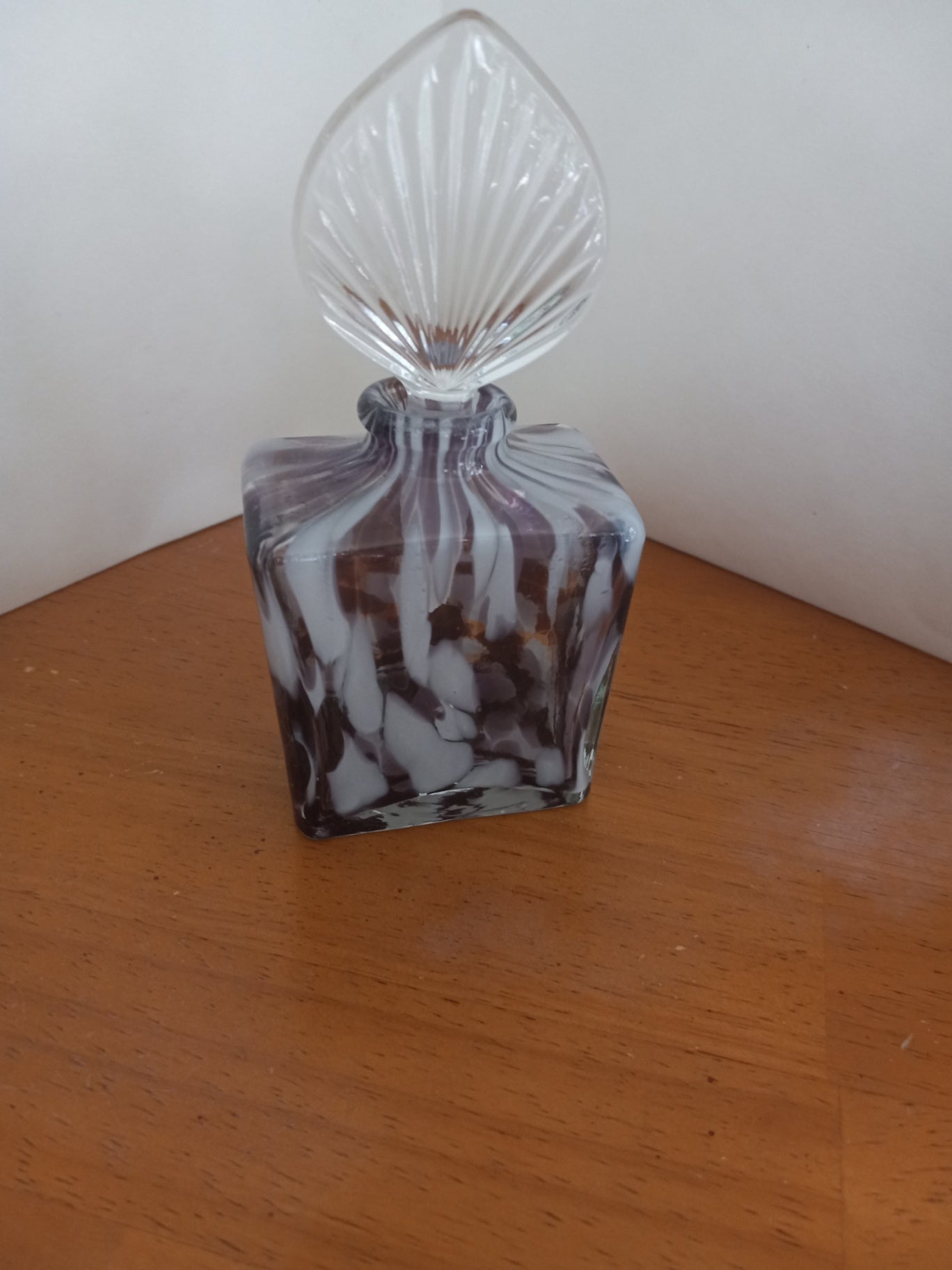Murano perf bottle dsc 