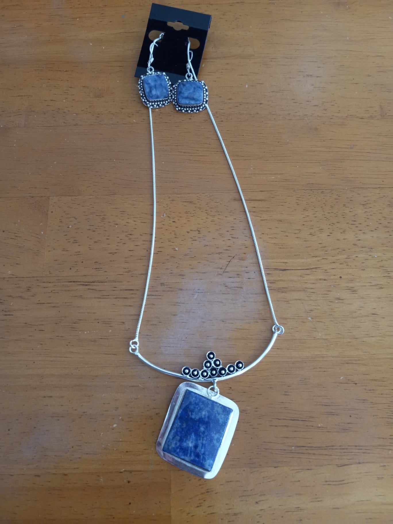 Necklace n earrings lapis dsc 