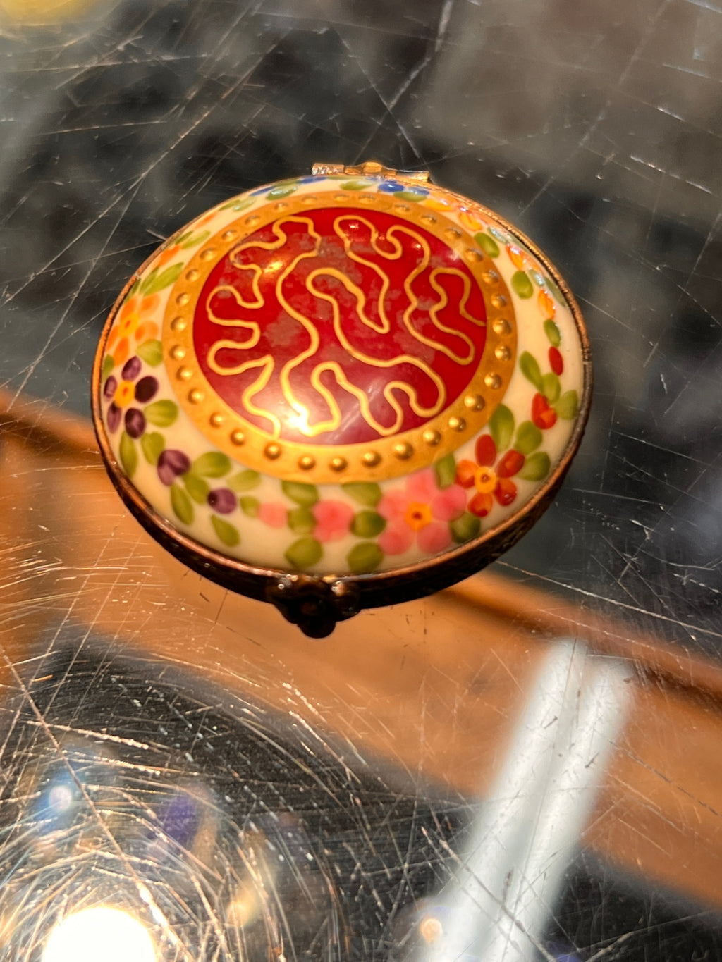 Chamart Exclusif Limoges France Hand-Painted Round Floral Porcelain Box