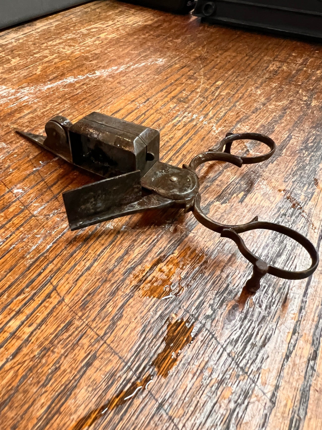 Antique Iron Candle Wick Trimmer Snuffer with Box – Early 1800s Hand-Forged Colonial Tool