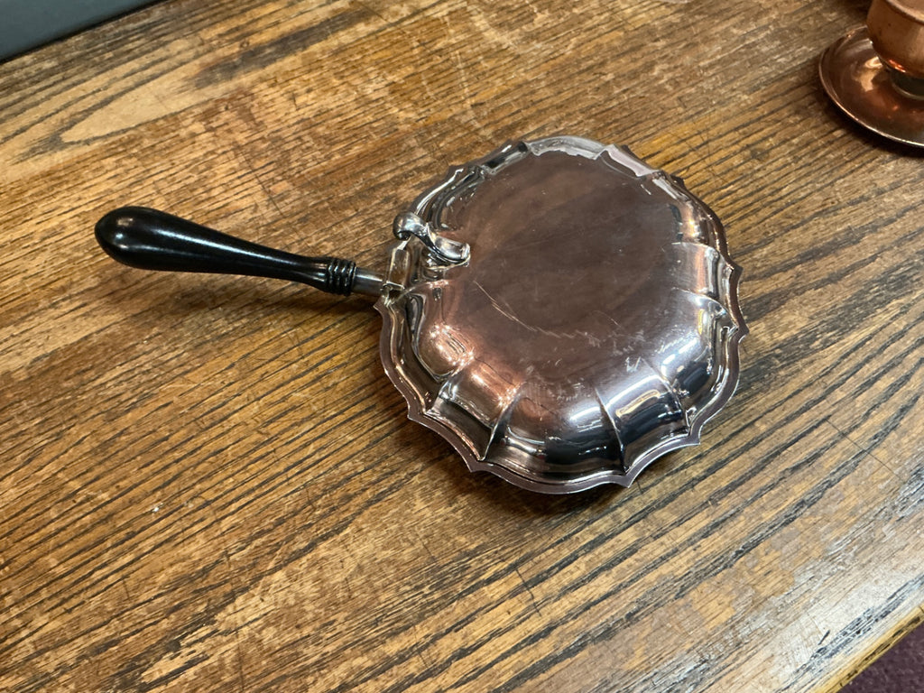 Vintage Silverplate Crumb Catcher with Ebony Handle – Scalloped Hinged Shell Design