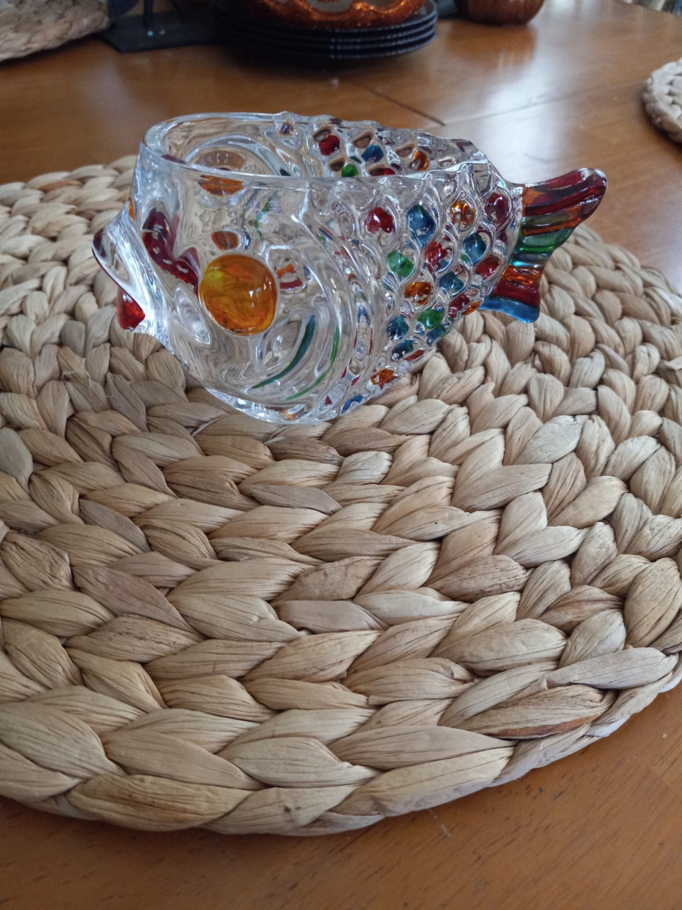 Glass fish bowl dsc