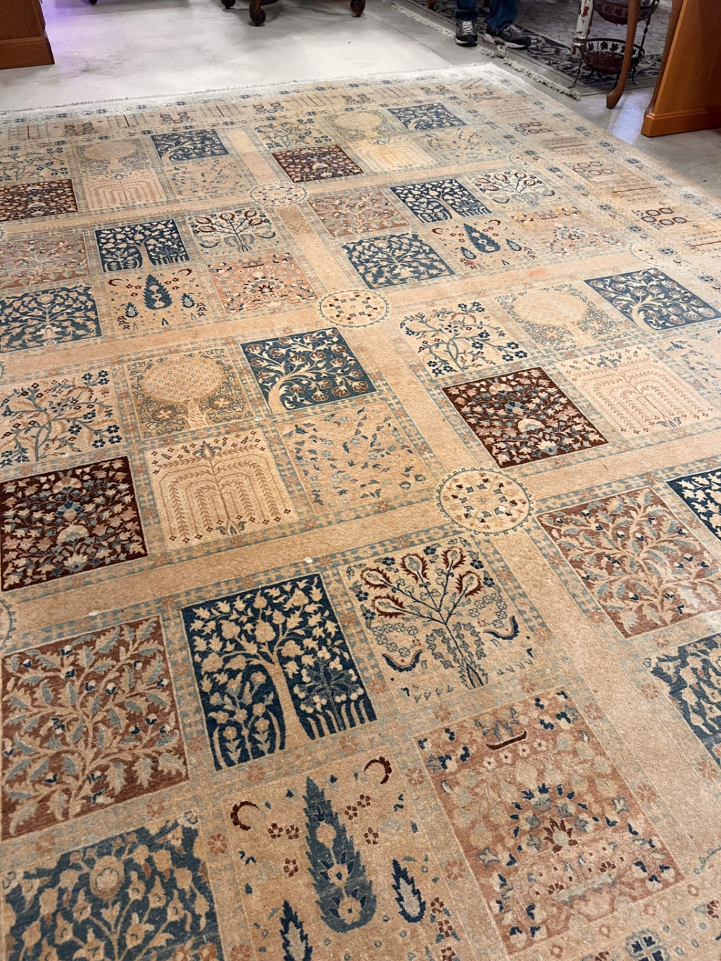 Hand-Knotted Persian-Style Garden Panel Wool Rug – 10' × 1