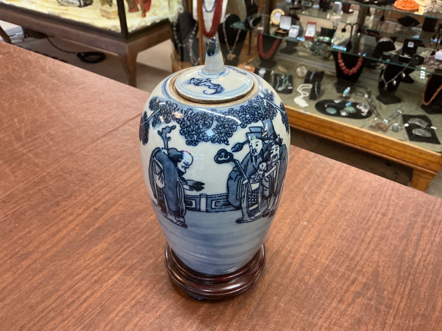 Blue-and-White Lidded Chinese Ginger Jar with Scholar & Attendant Scene – Mid-20th Century
