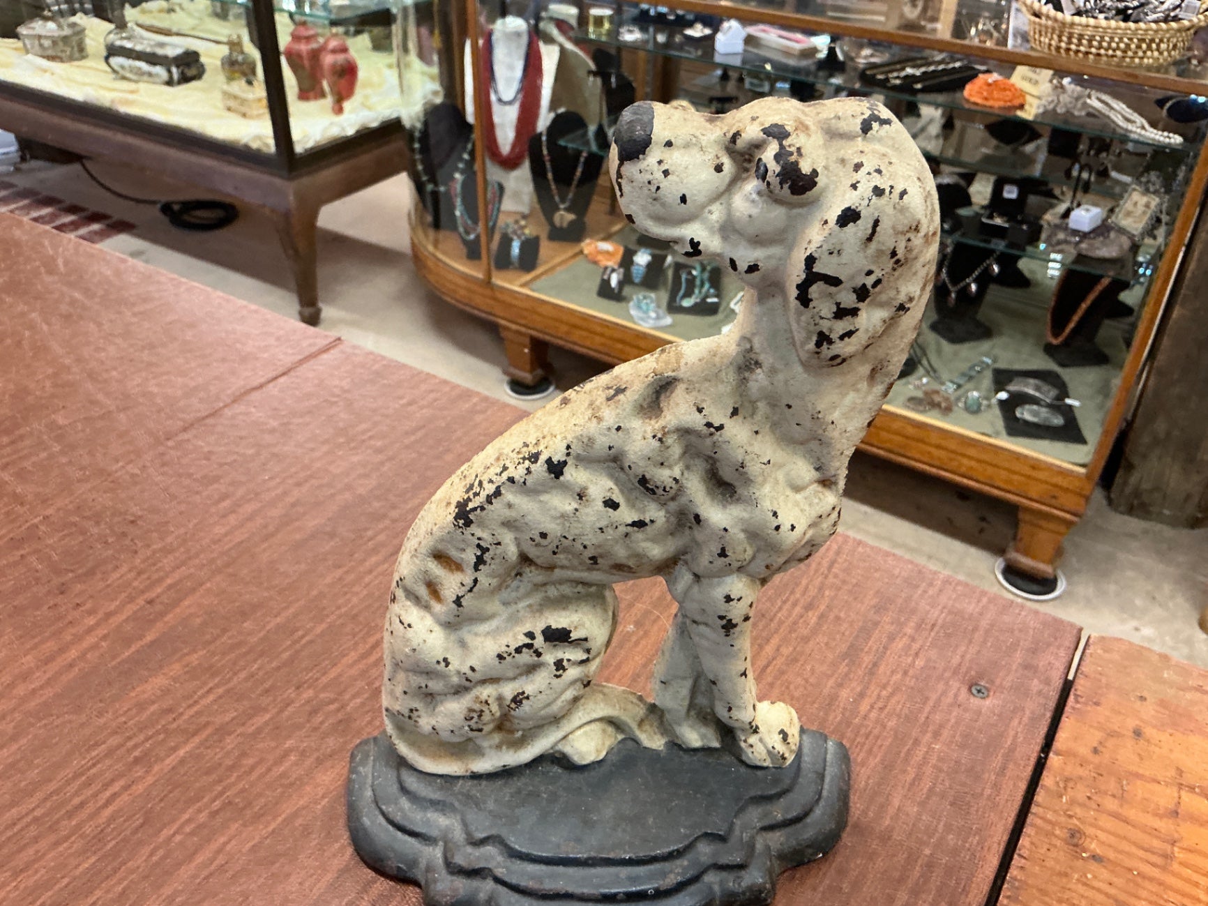 Antique Cast Iron Setter Dog Doorstop – Original Paint, Early 20th Century