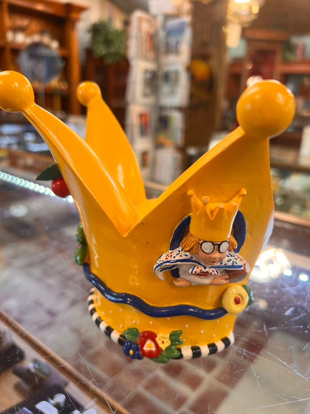 Mary Engelbreit 1999 “Queen Of The Kitchen” Crown Bookends Vintage Apx 6” Tall