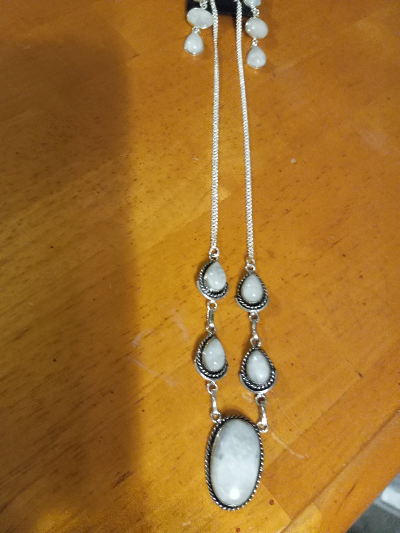 Necklace n earrings moonstone dsc