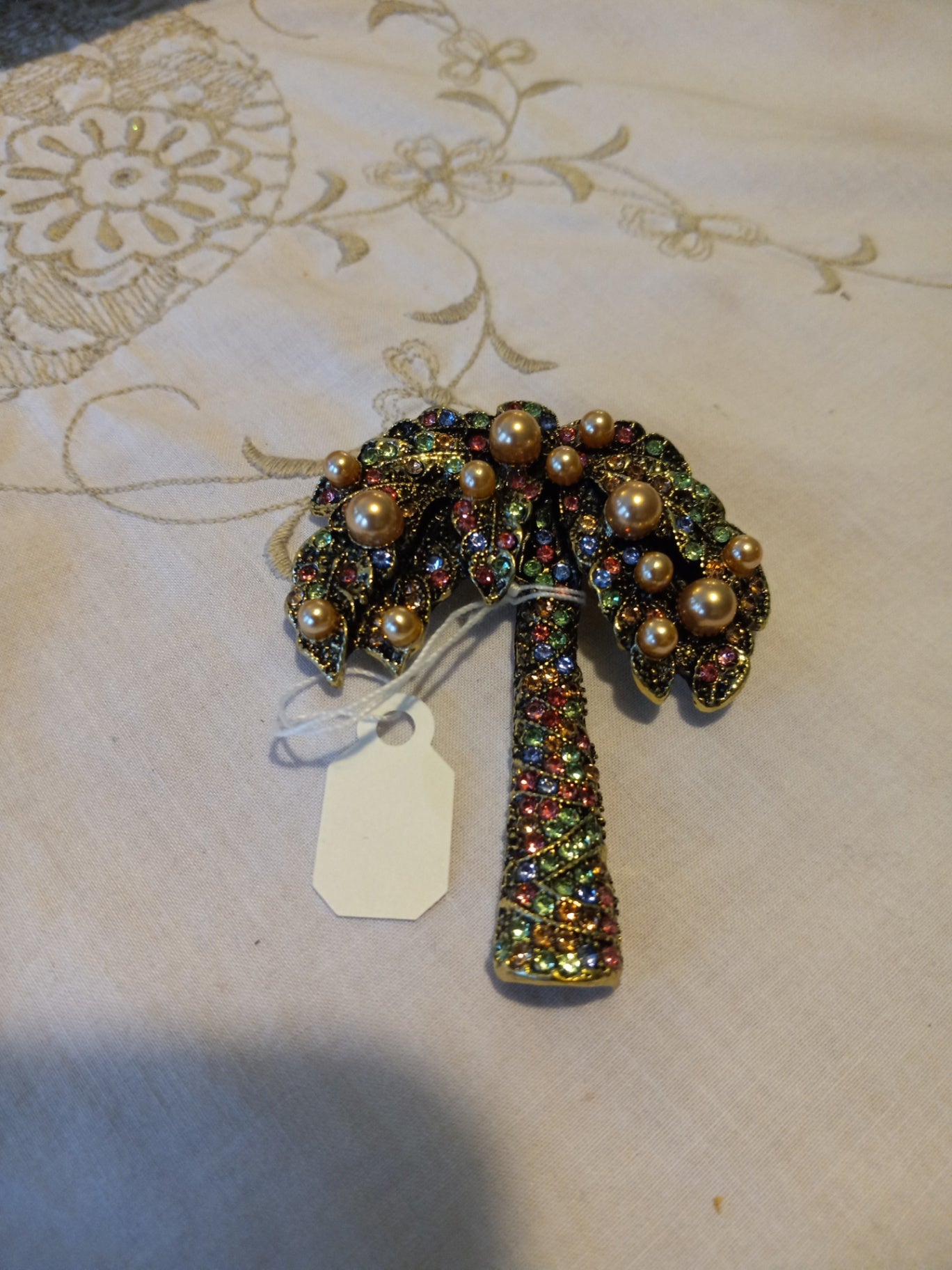Pin palm tree dsc