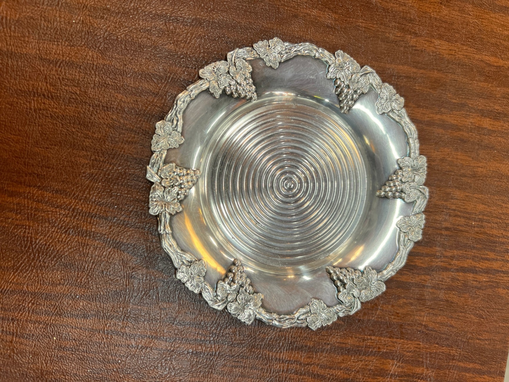 61g Sterling Silver Grape Border Trinket / Wine Coaster Tray