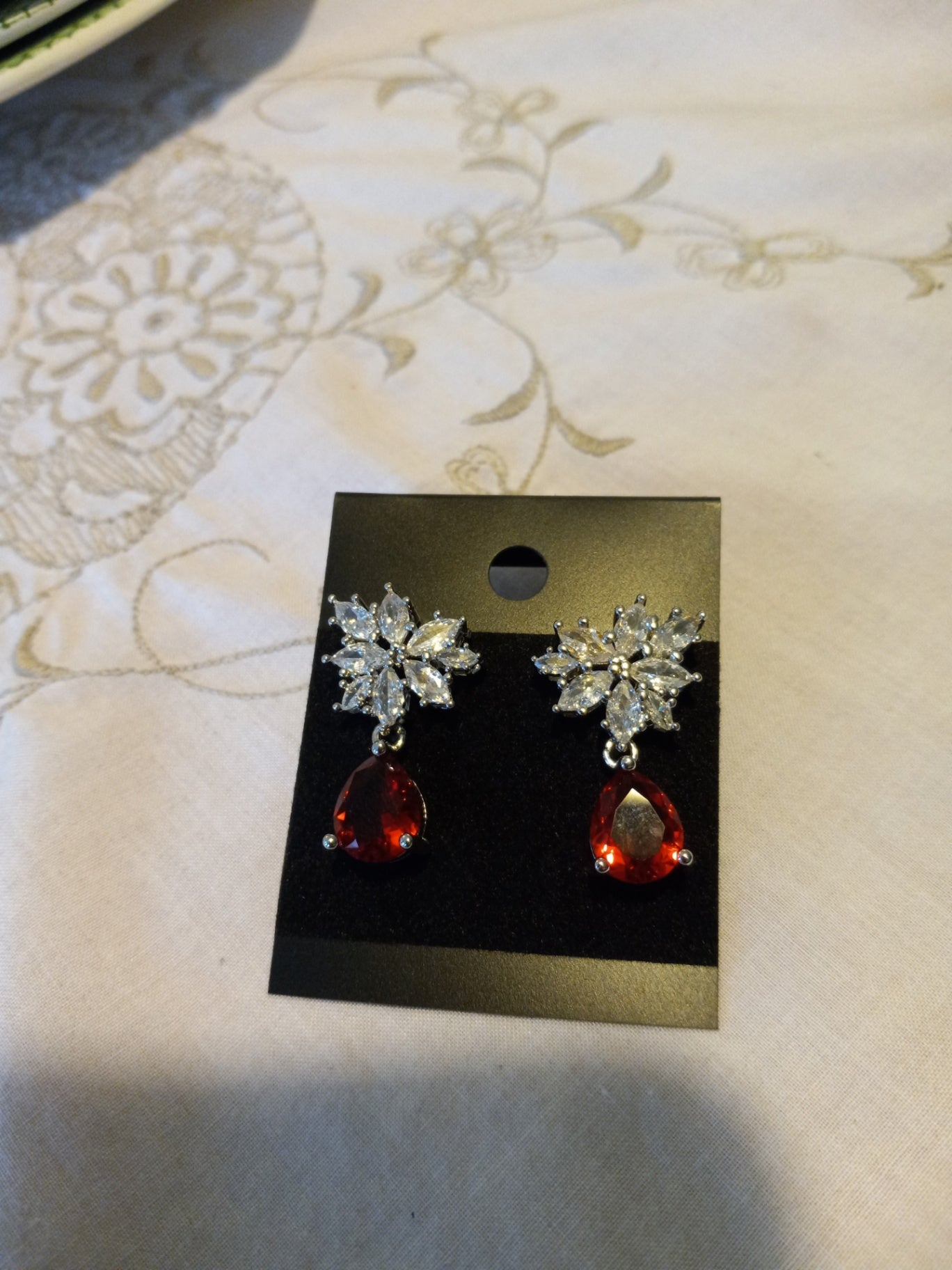 Earrings dsc
