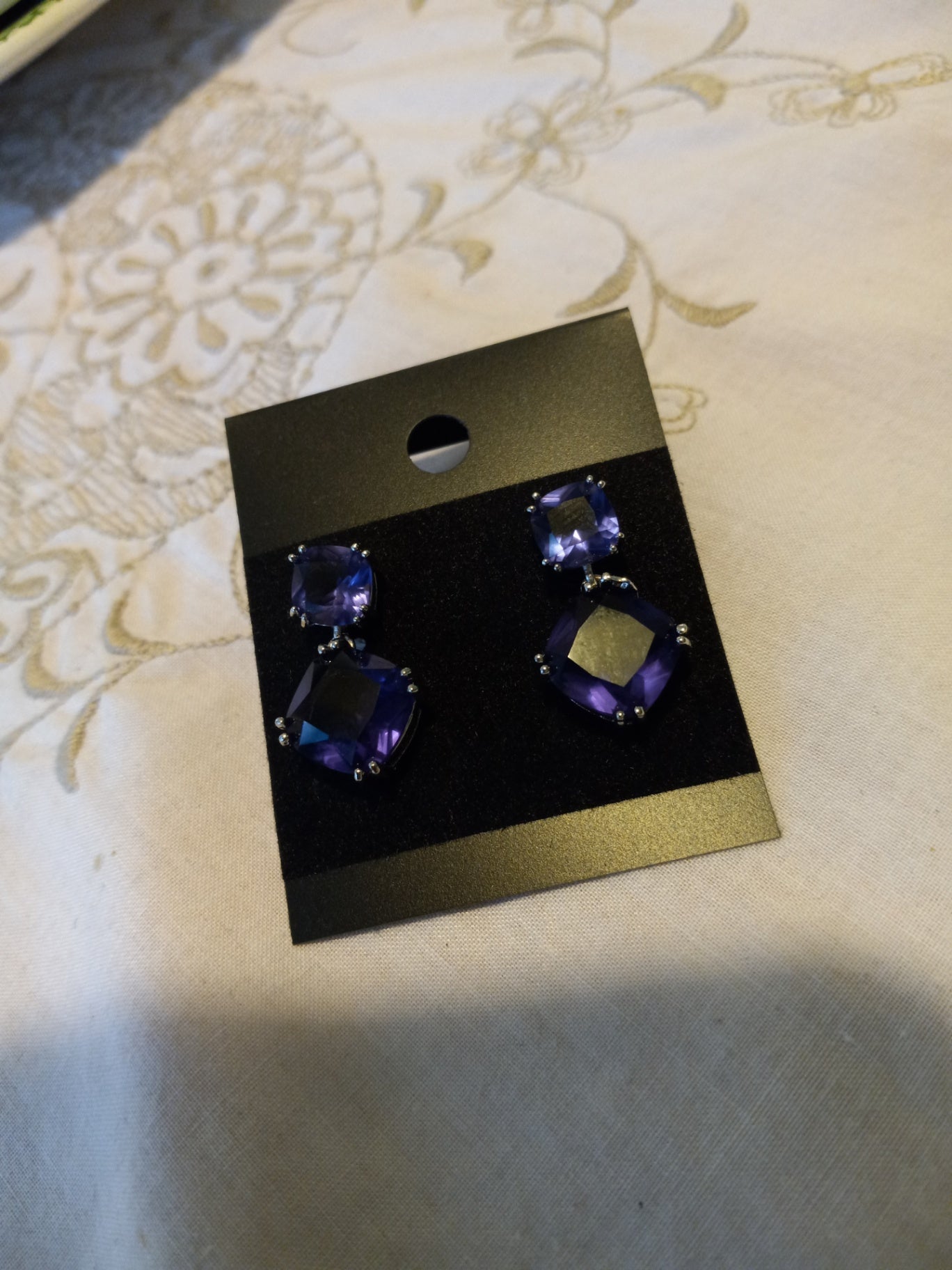 Earrings purple dsc