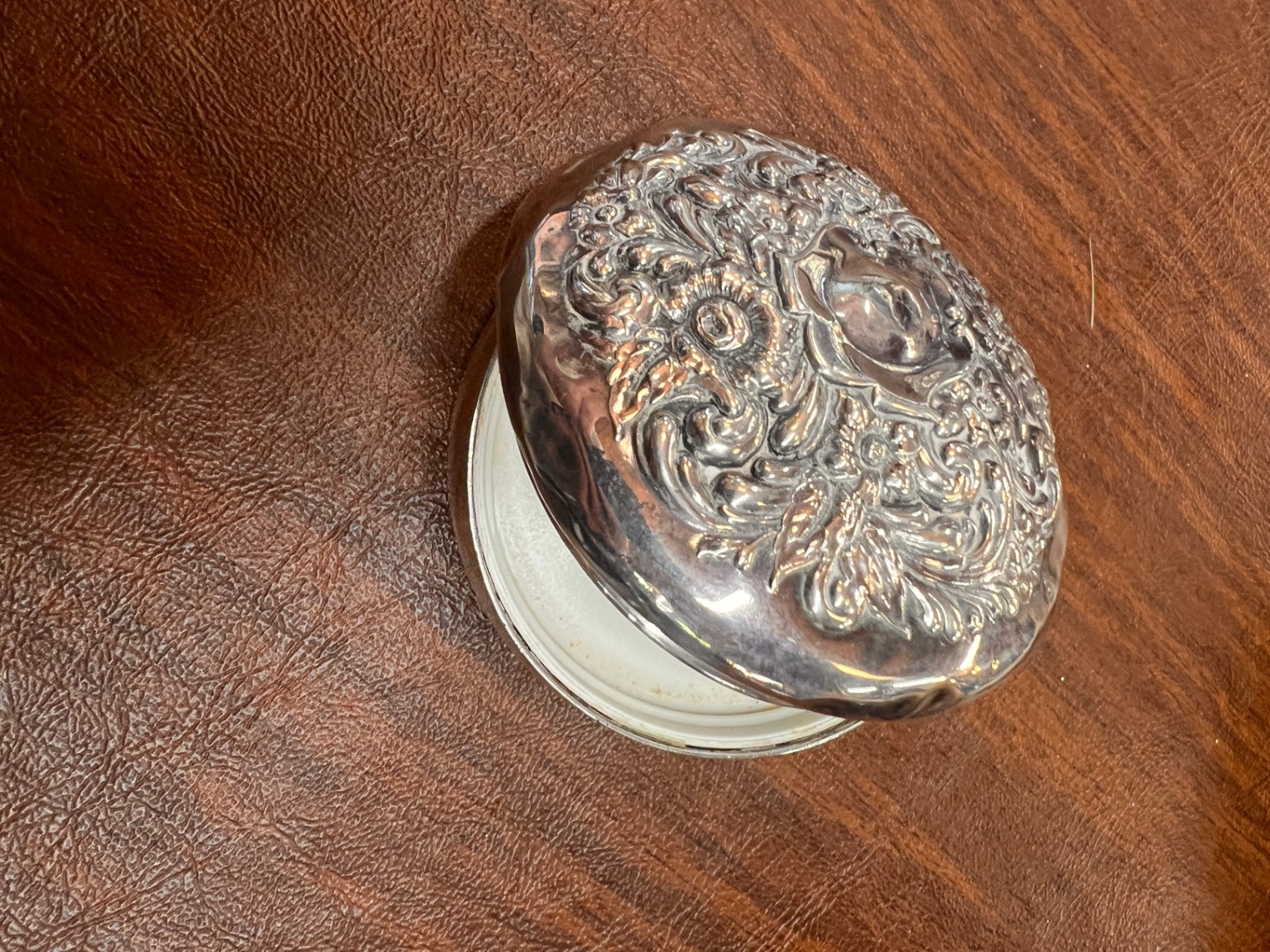 ANTIQUE GORHAM REPOUSSE ROSES STERLING SILVER COMPACT BEAUTIFUL