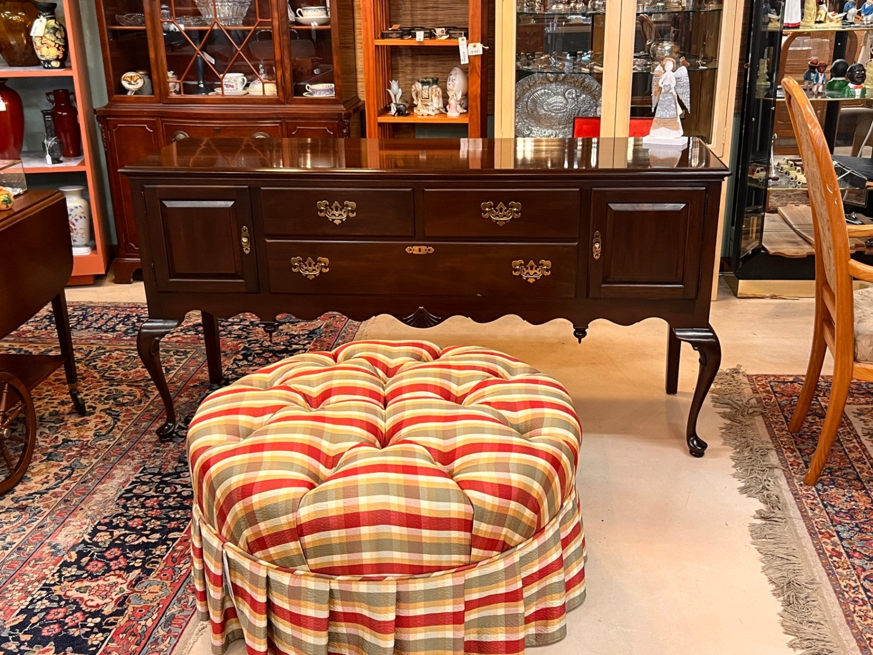 Knob Creek Ethan Allen Cherry Queen Anne Sideboard With Brass Galley