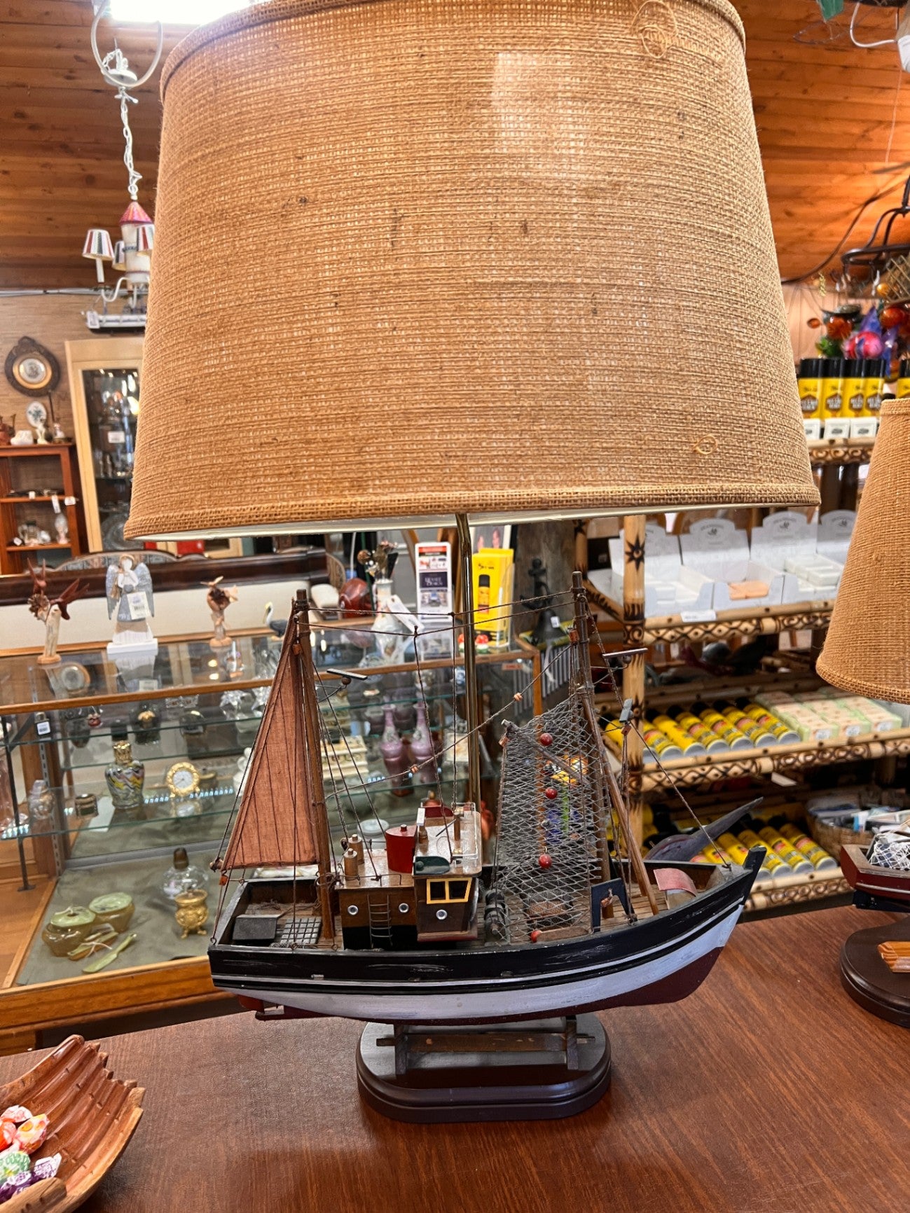 32" Tall 18" wide Nautical Boat Table Lamp