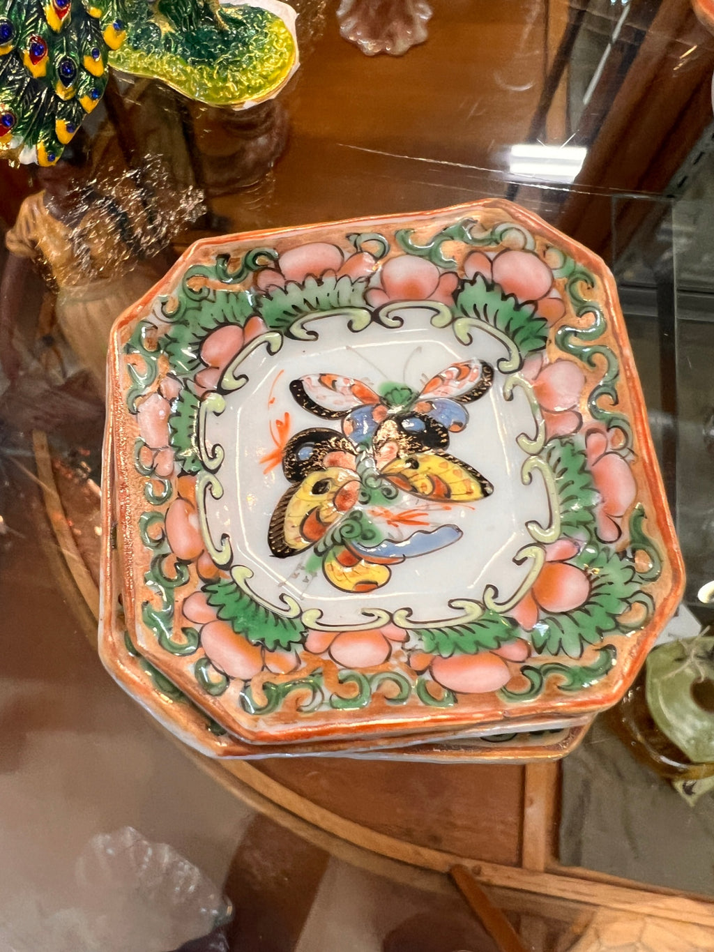 Rose Medalion Collection