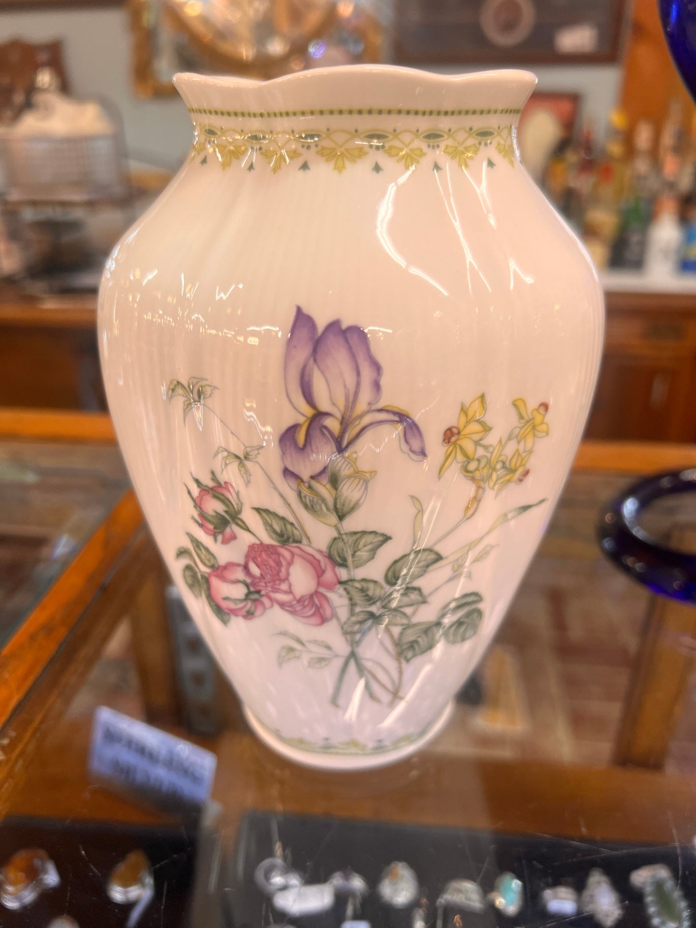 Royal Doulton Camilla vase