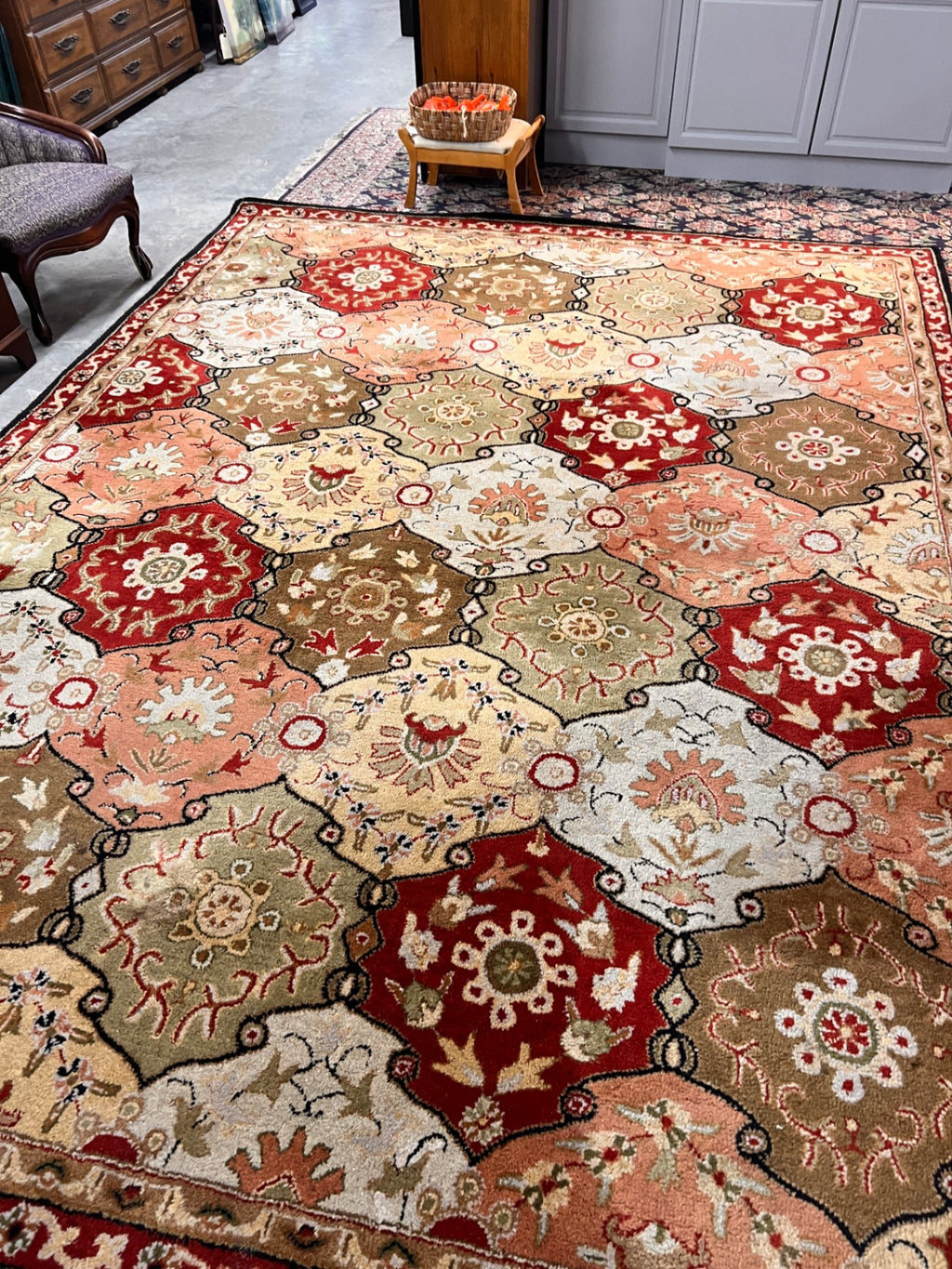 Surya Caesar Collection Wool Area Rug – CAE-1034 – 9' x 12' – Traditional Medallion Design