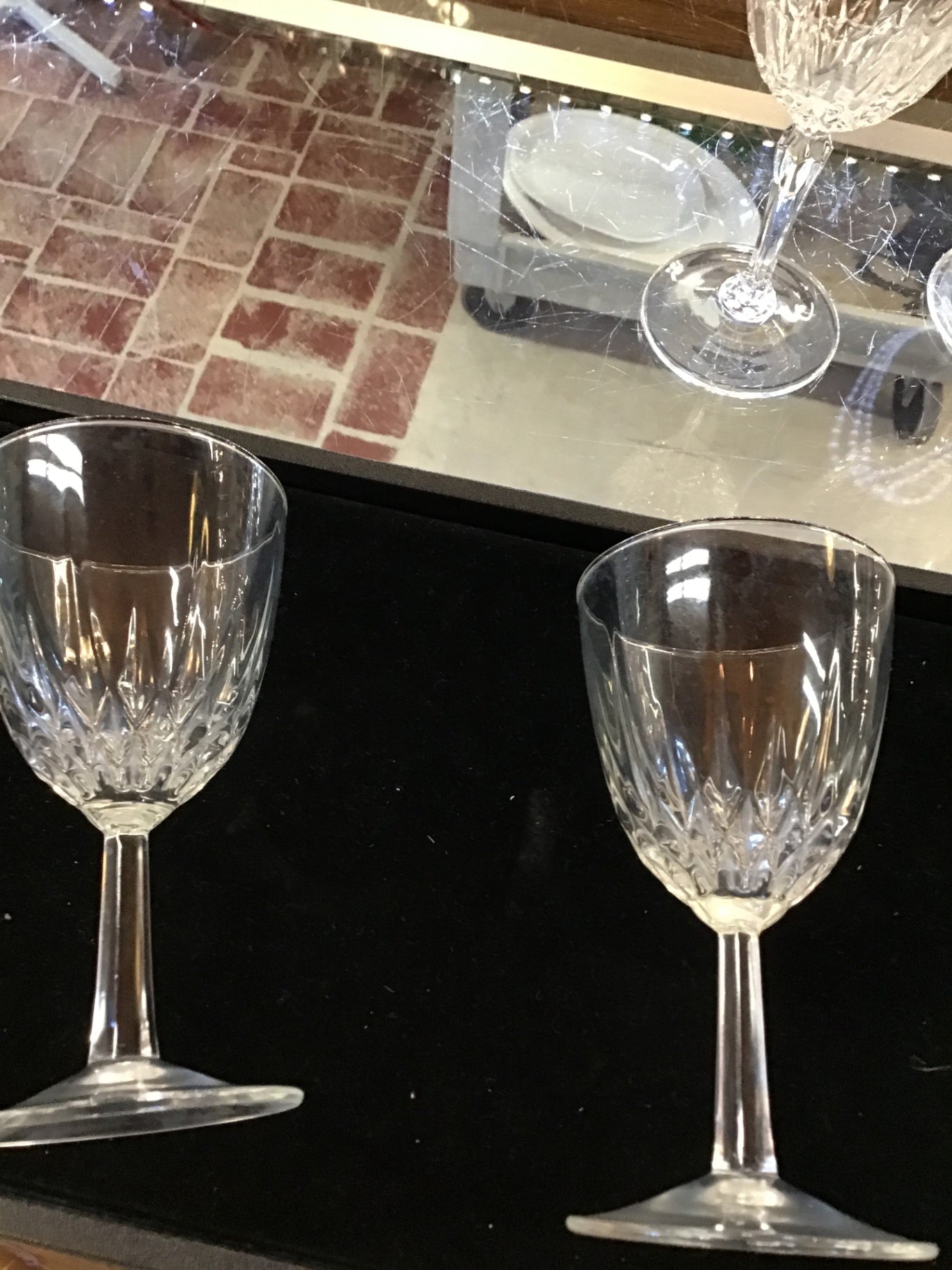 wine Glass set of 2 Elegant Cut