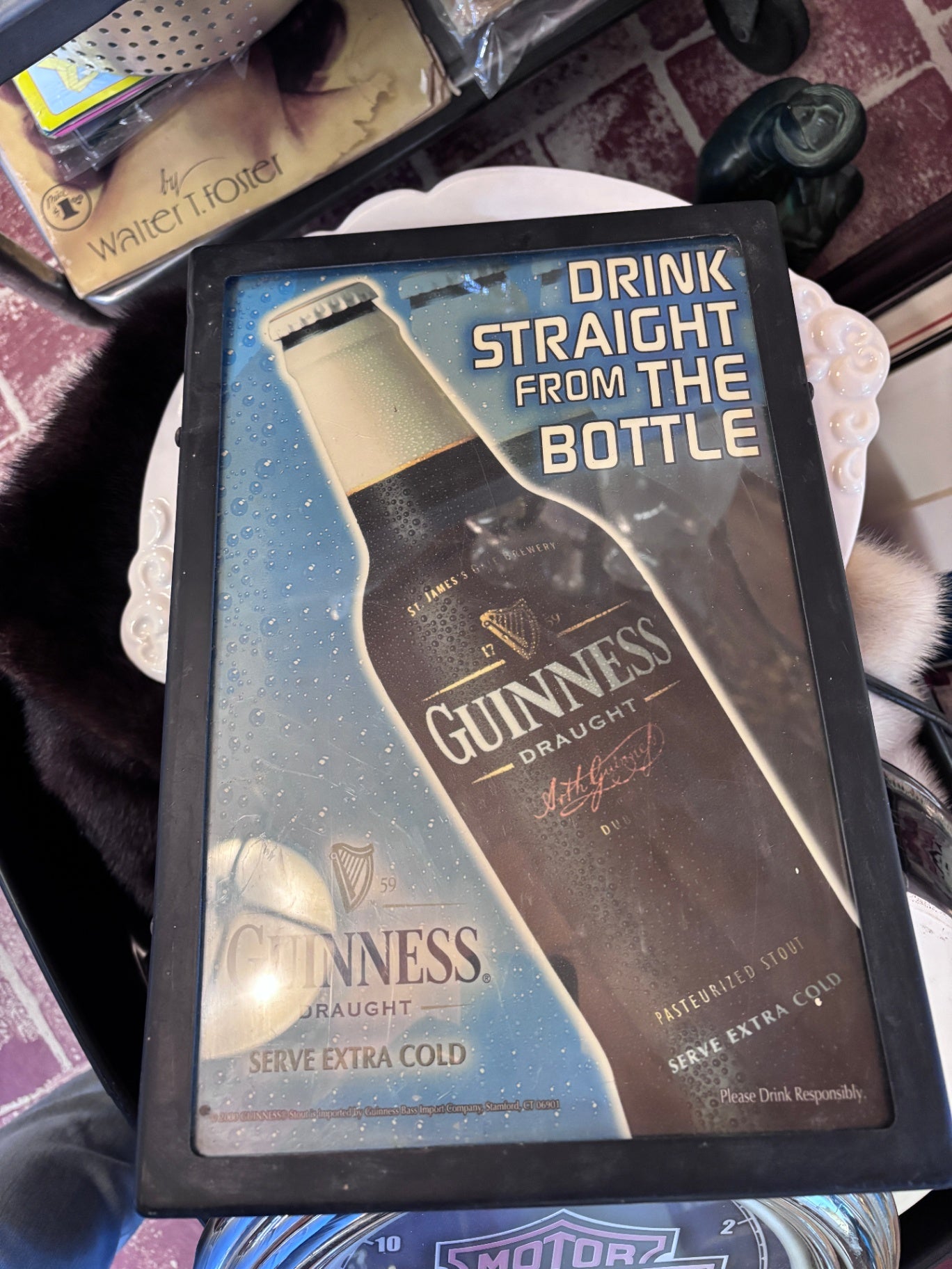 Vintage 2000 Guinness Draught lighted bar sign 