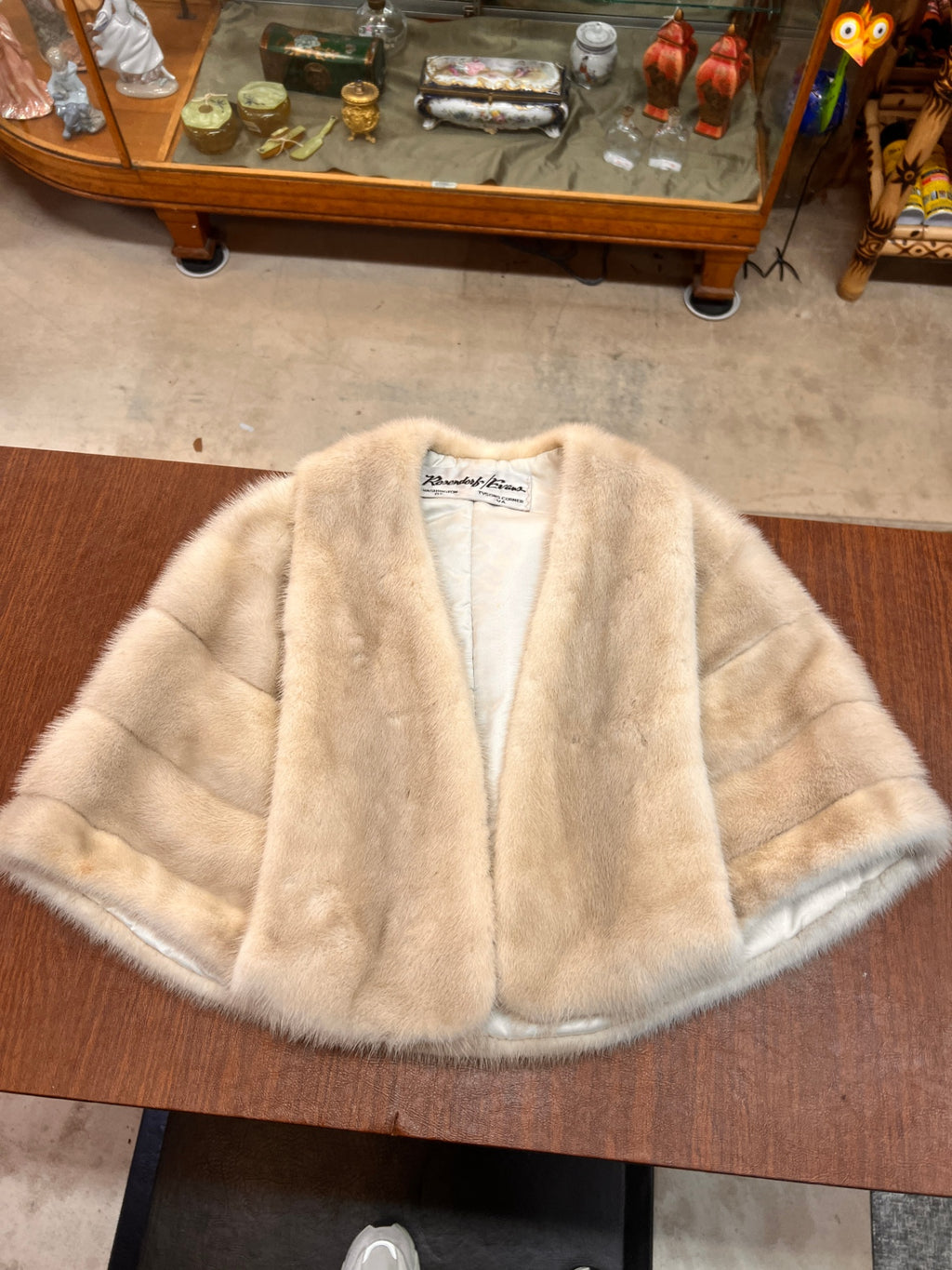 Vintage Cream Mink Fur Stole Jacket by Rosenberg Kraemer, Washington DC – Mid-Century Luxury Fu