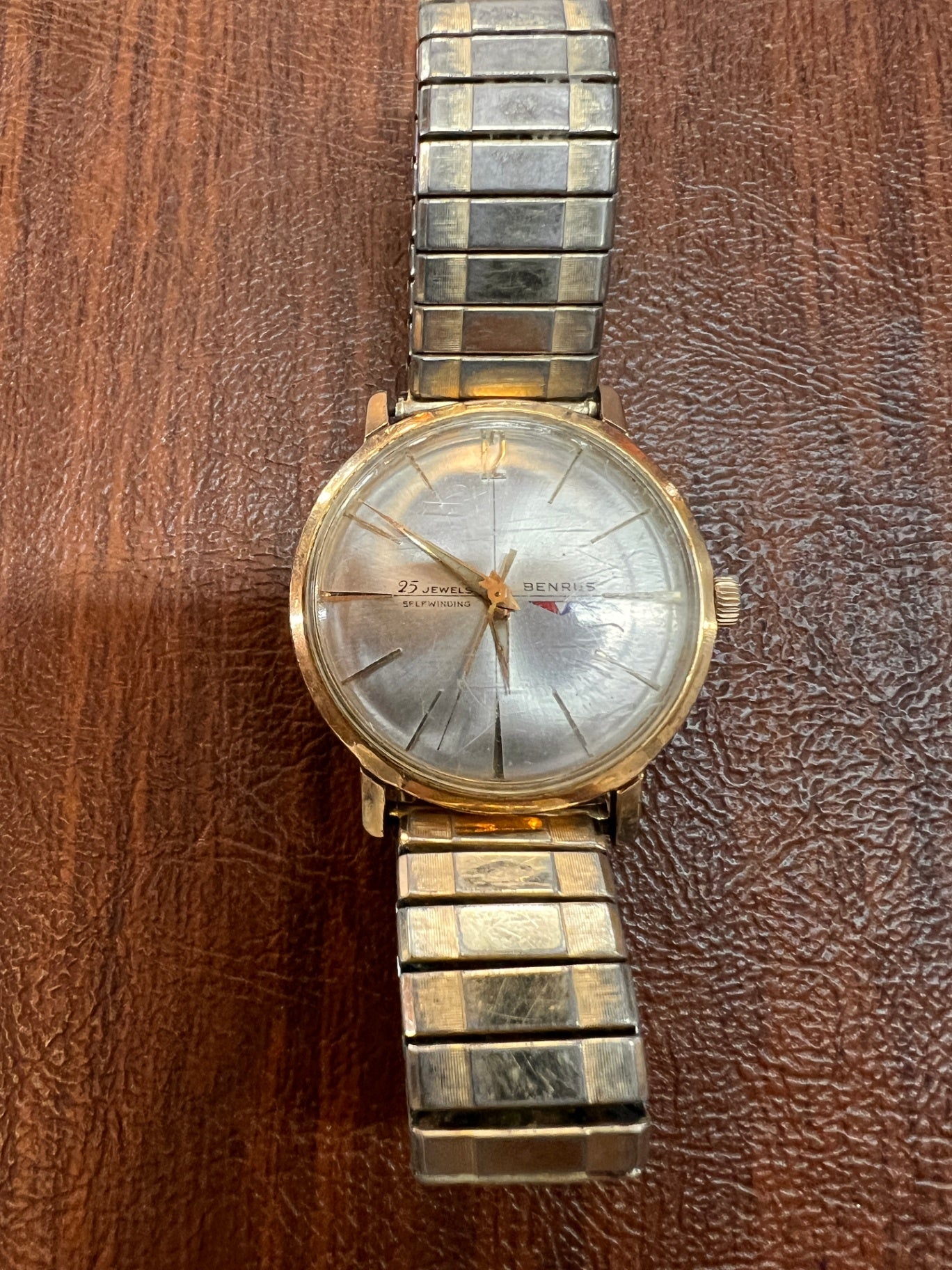 Vintage BENRUS self winding wristwatch waterproof dust proof 1960s mens watch fold expansion band round face gold electroplate