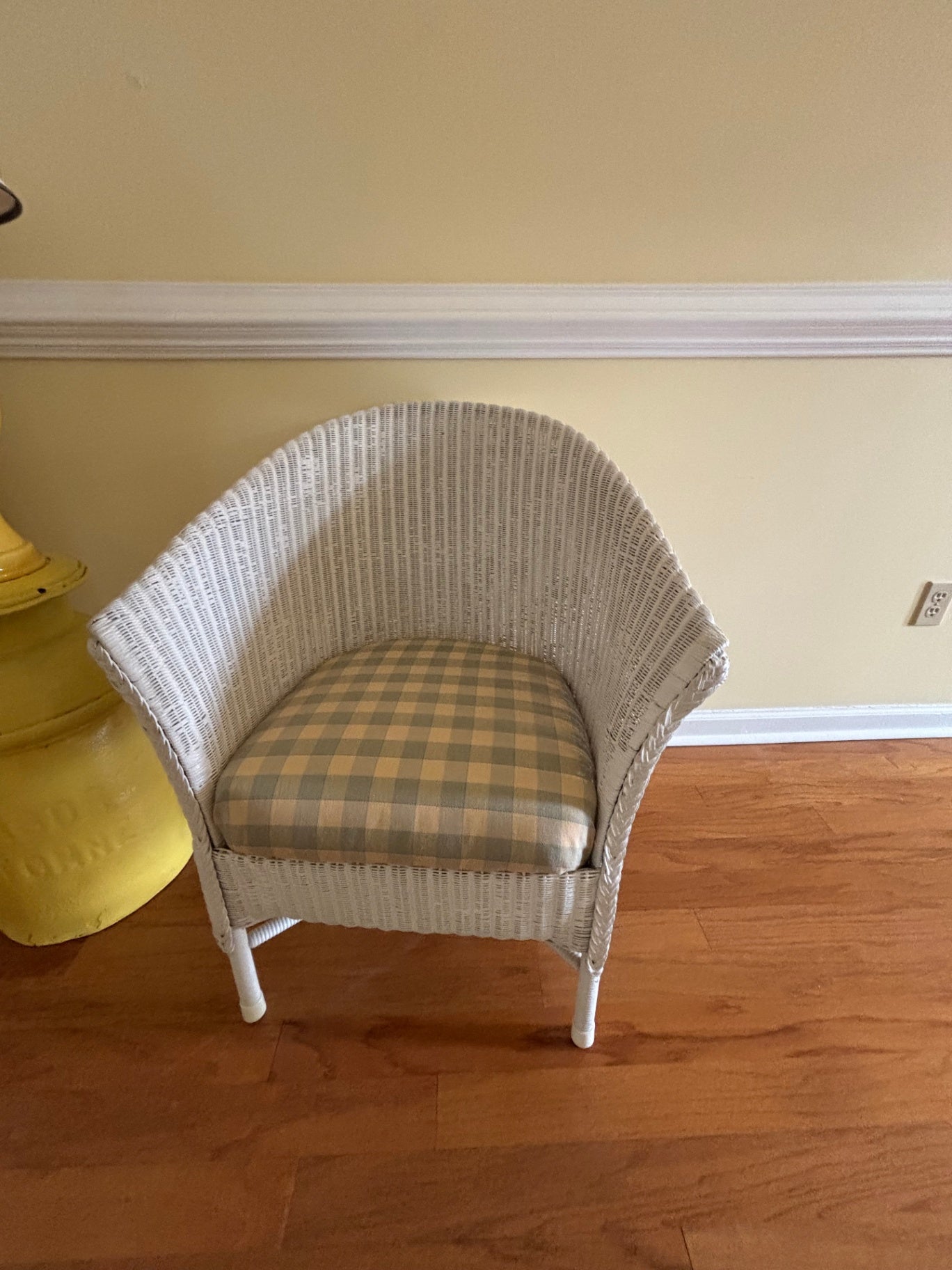 White Wicker Ratan Chair Vintage