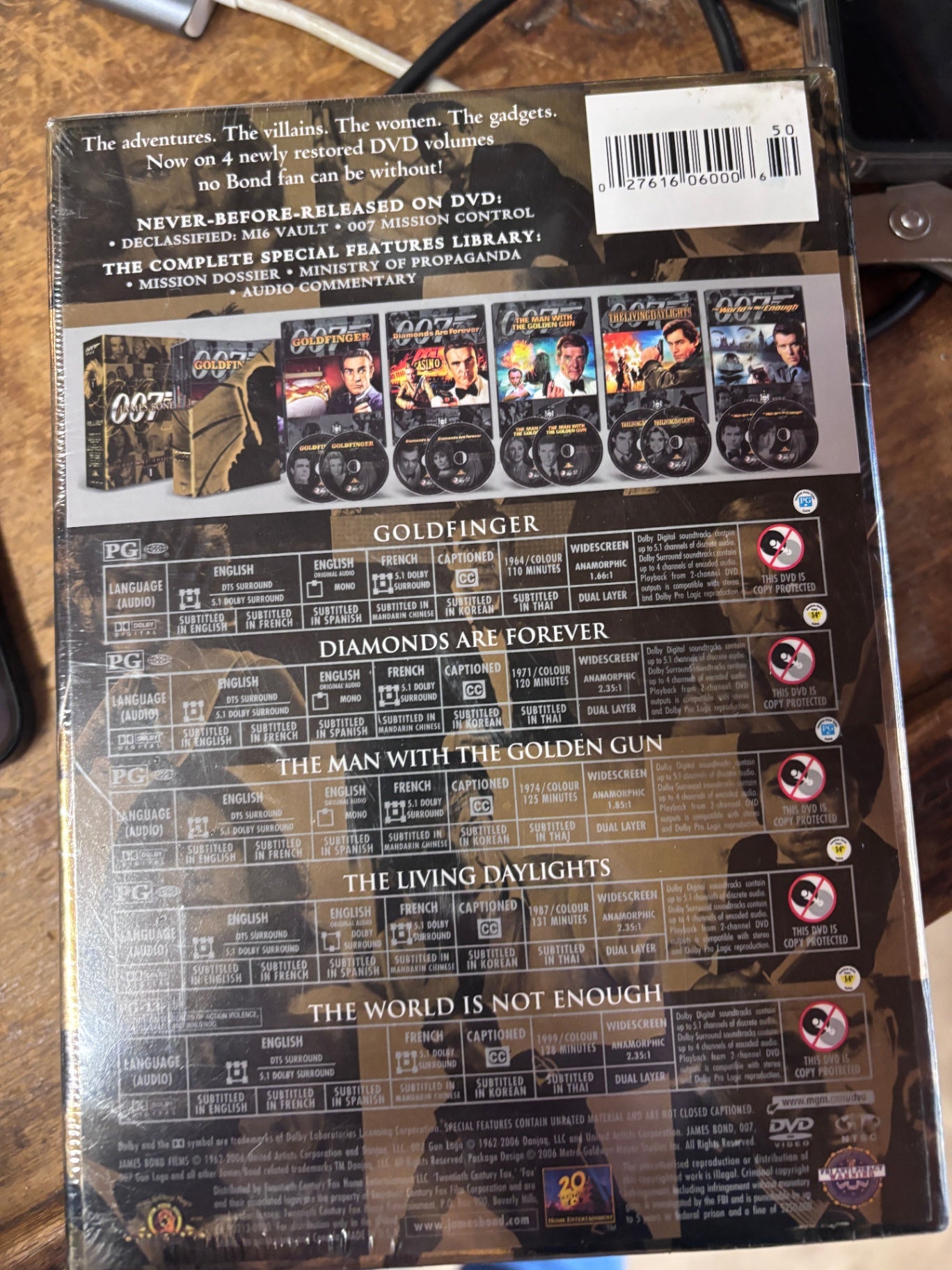  James Bond Ultimate Edition Volume Unopened