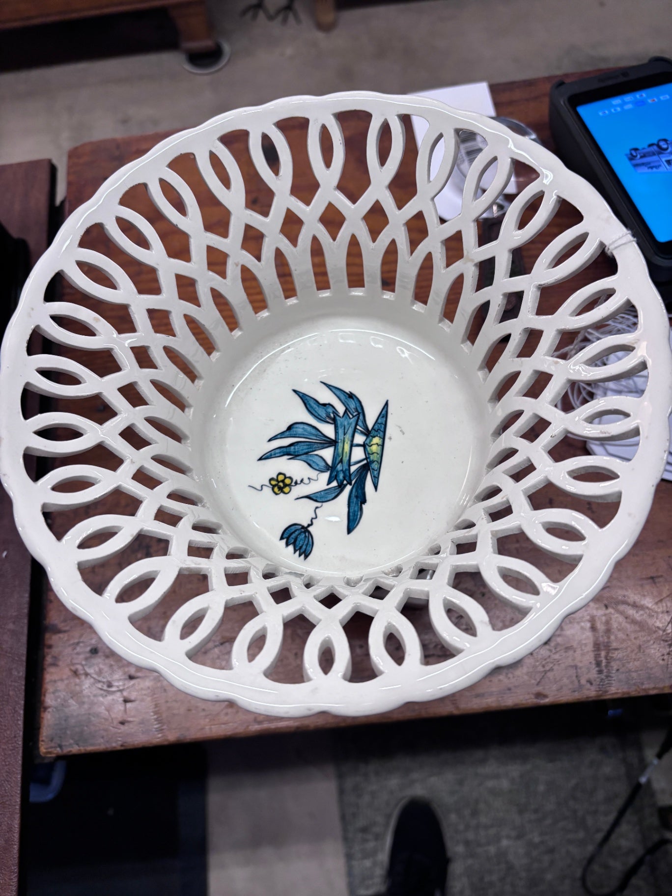 Italian ceramic pedestal basket/fruit bowl