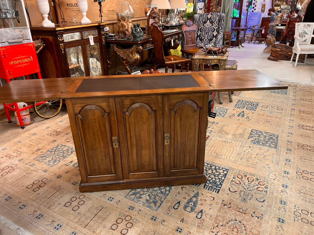 Pennsylvania House Solid Cherry Traditional Style Flip Top Server Buffet on Wheels 38Lx18Wx31H